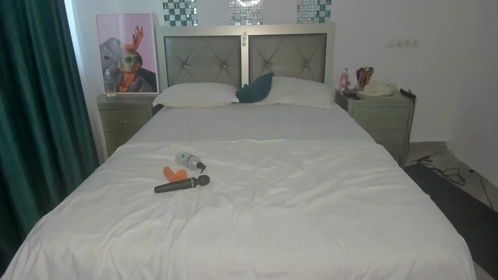 Gallery image thumbnail from Bo0ty_queen_'s myfreecams stream on, 09/29/2026, 12:05 image 9 of 20