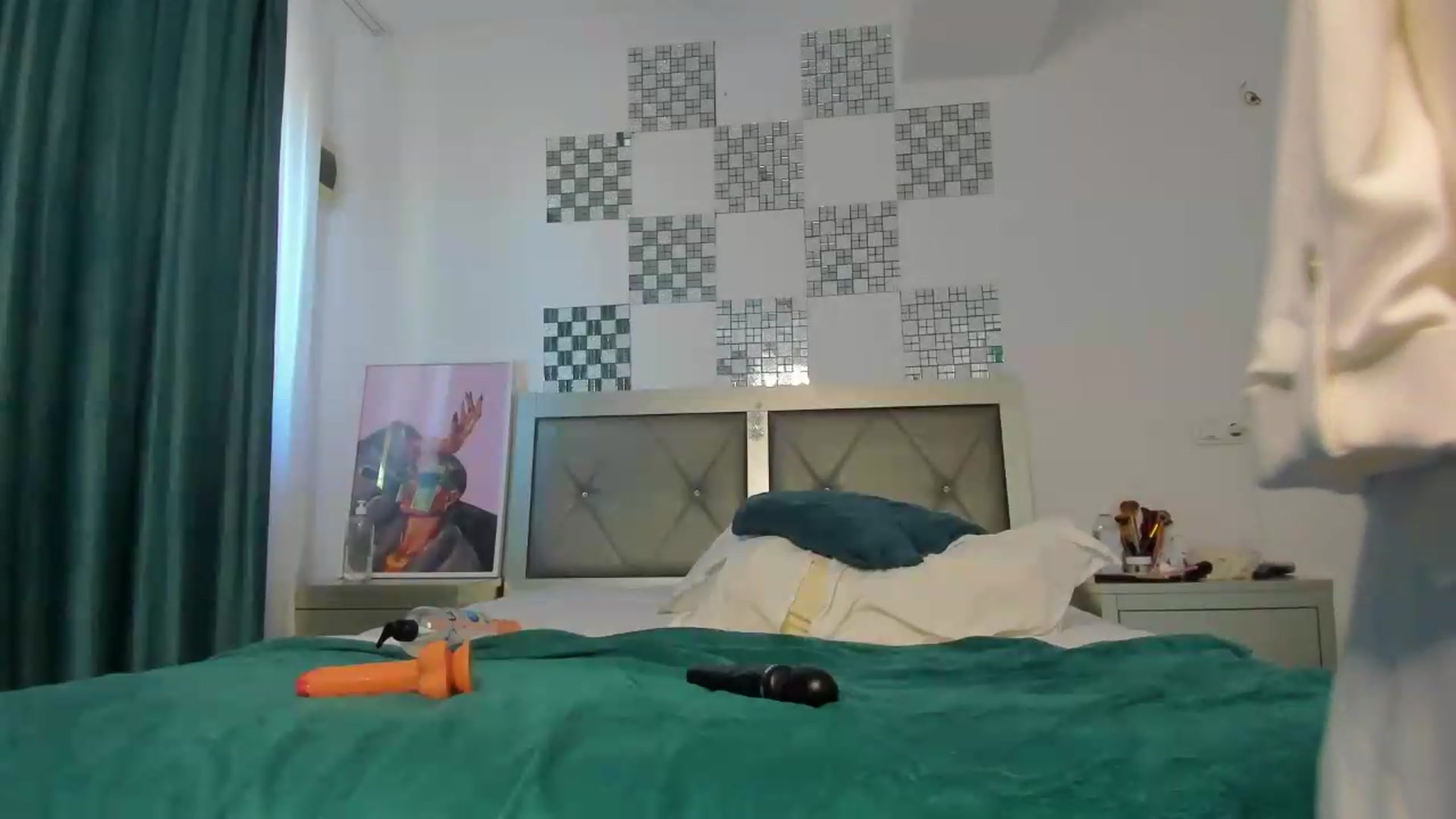 Gallery image thumbnail from Bo0ty_queen_'s myfreecams stream on, 10/01/2026, 10:53 image 7 of 20