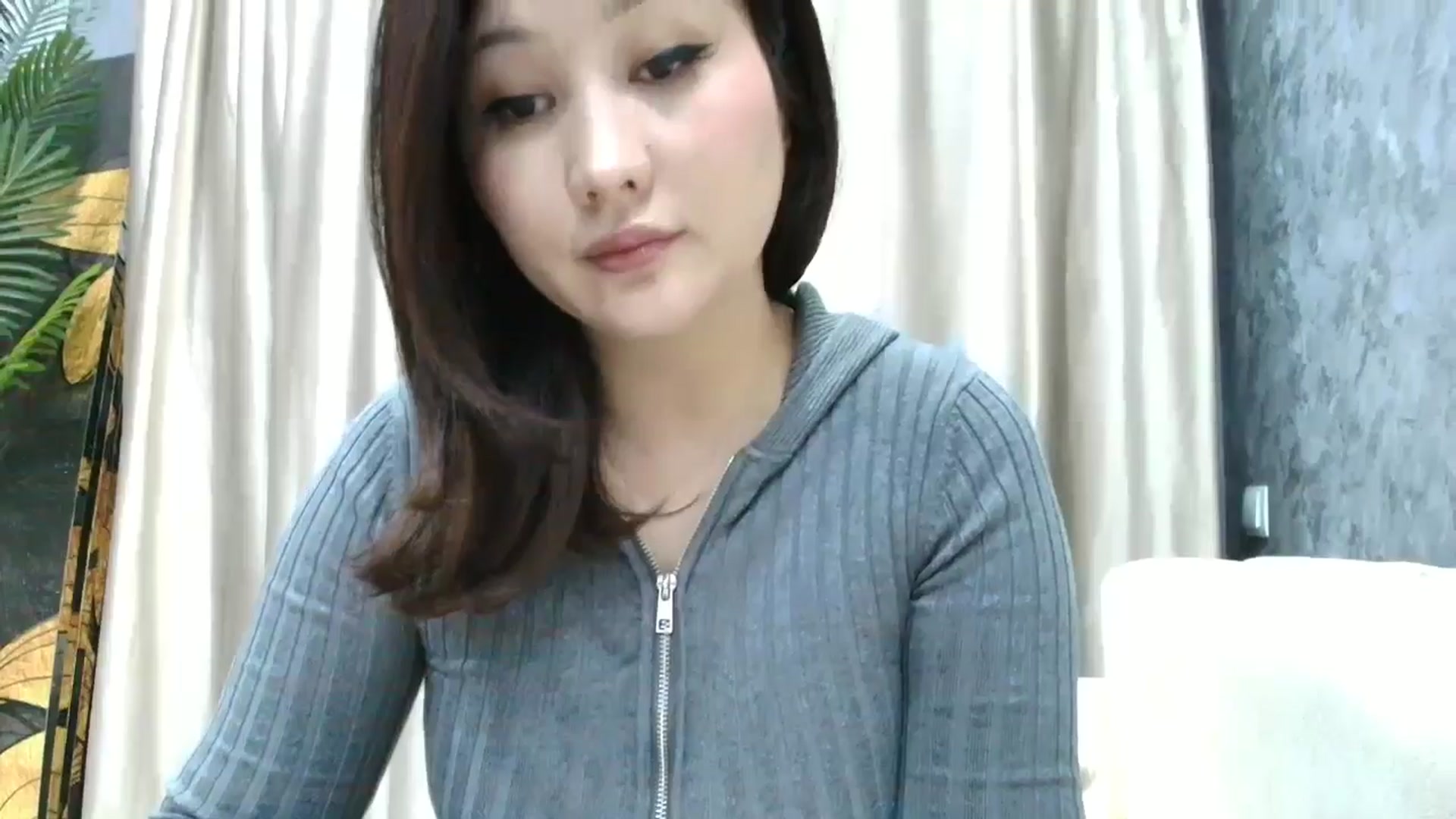 Gallery image thumbnail from BombDevil's myfreecams stream on, 04/09/2026, 17:33 image 9 of 20
