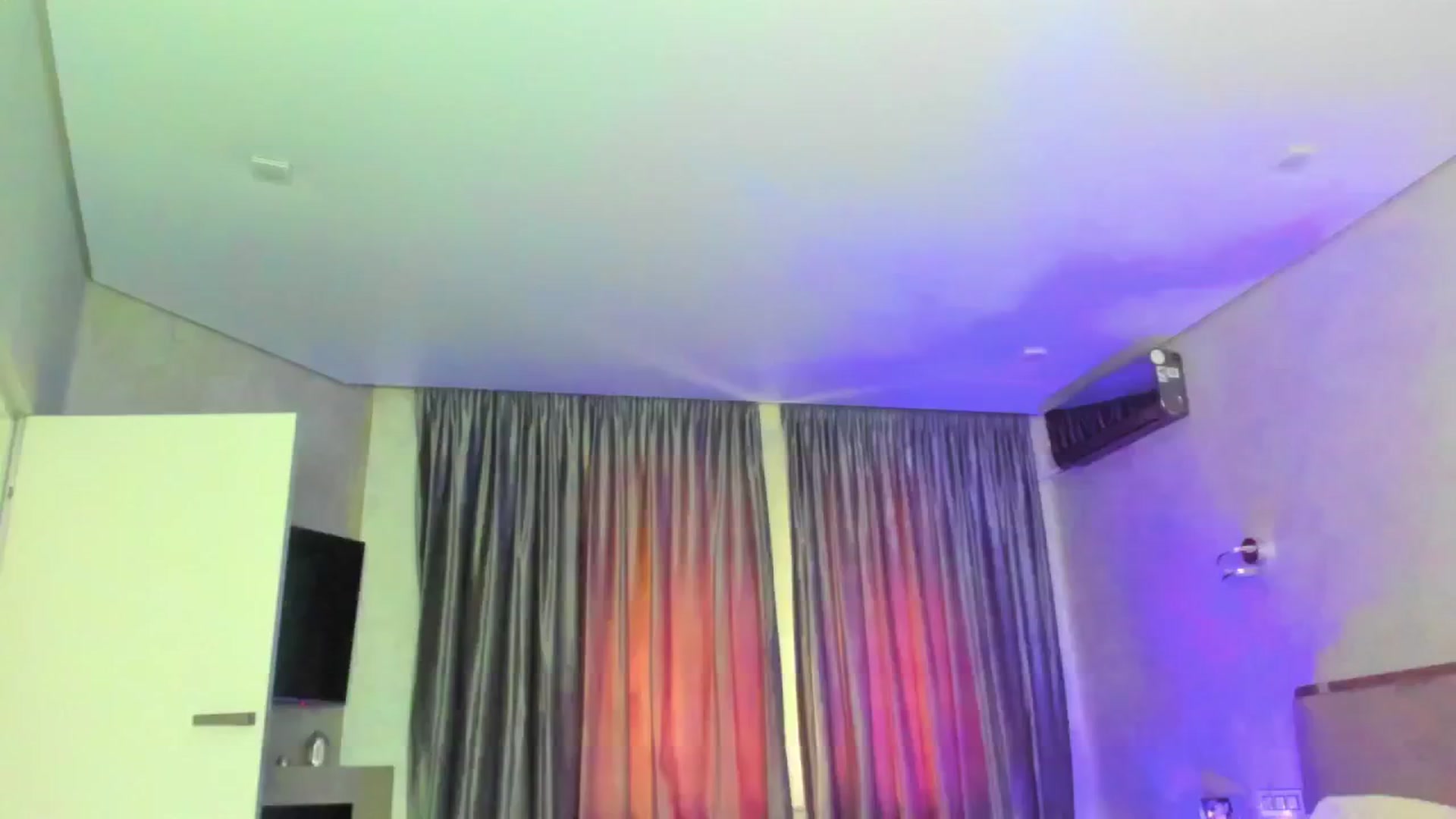 Gallery image thumbnail from BombK_'s myfreecams stream on, 05/16/2025, 15:38 image 11 of 20