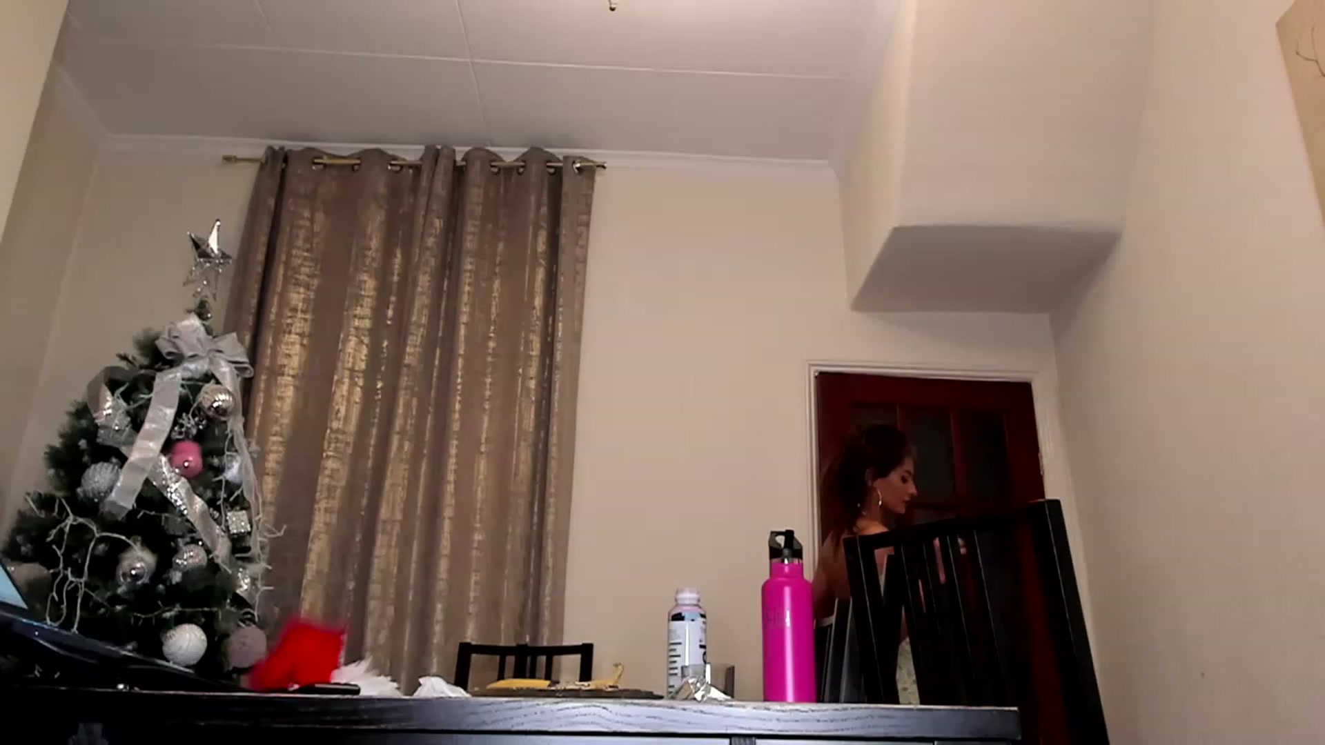 Gallery image thumbnail from Bomb_Ass's myfreecams stream on, 01/08/2023, 17:07 image 19 of 20