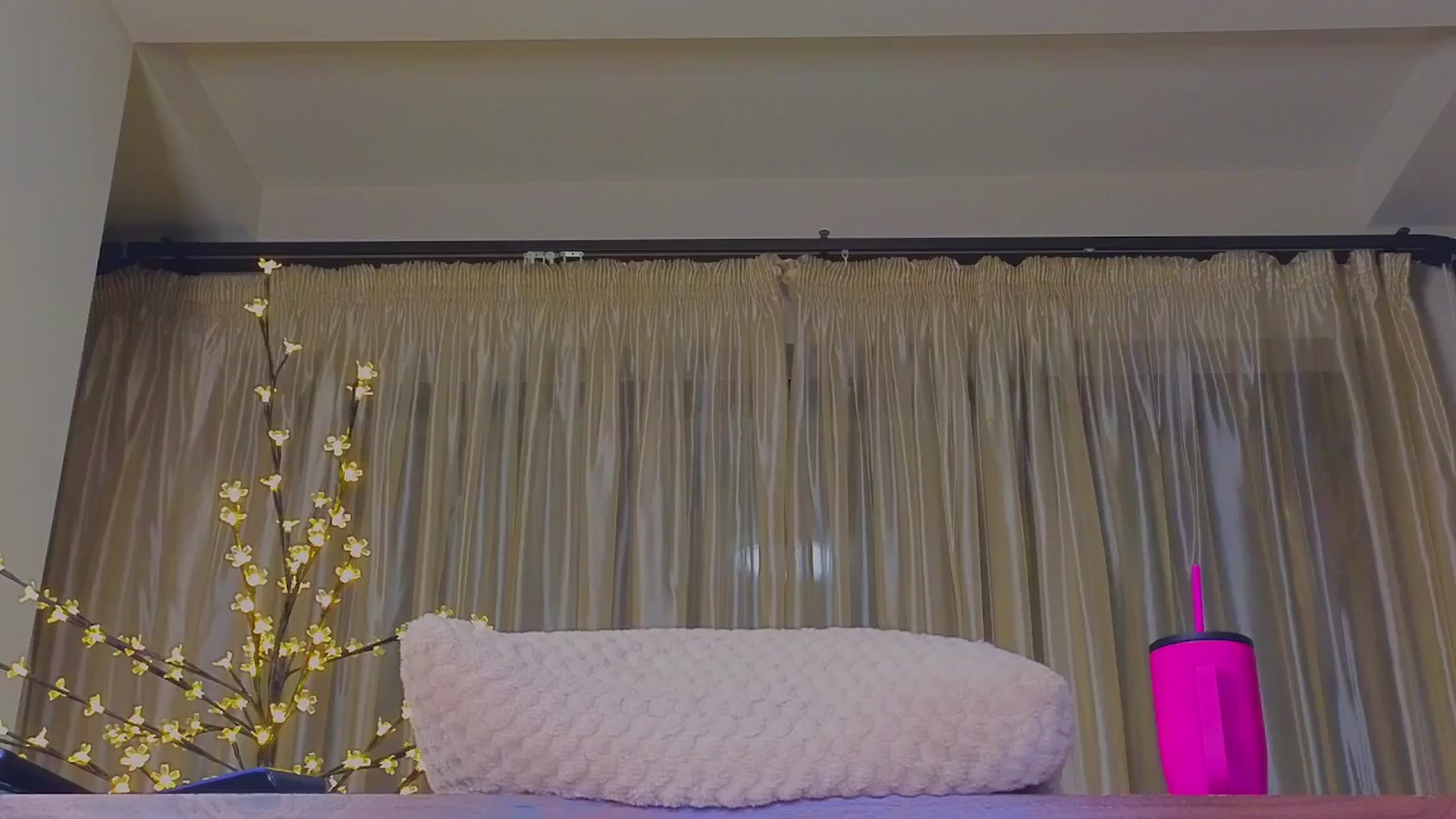 Gallery image thumbnail from Bomb_Ass's myfreecams stream on, 10/27/2024, 23:32 image 20 of 20