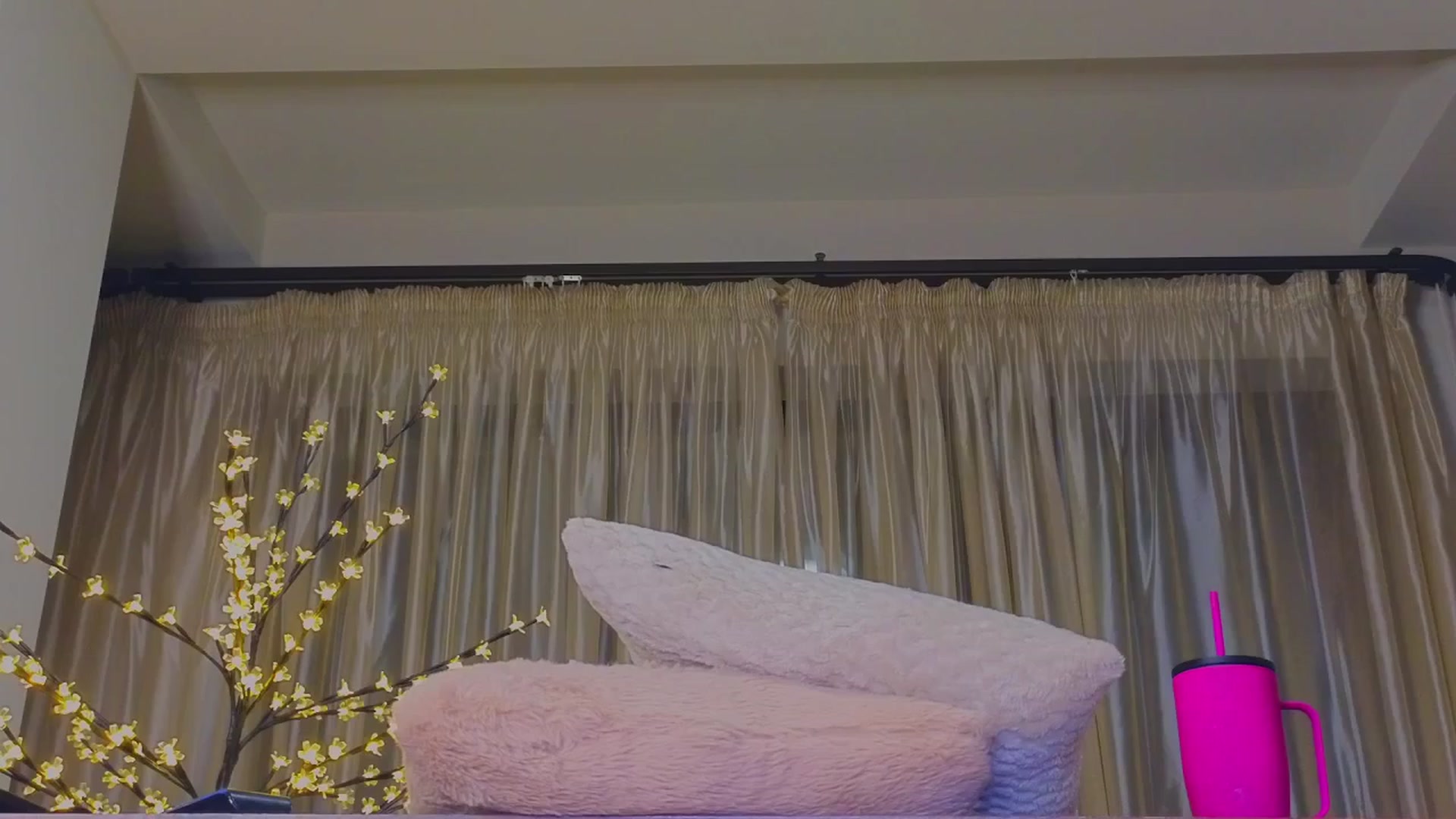 Gallery image thumbnail from Bomb_Ass's myfreecams stream on, 11/23/2024, 02:21 image 6 of 20