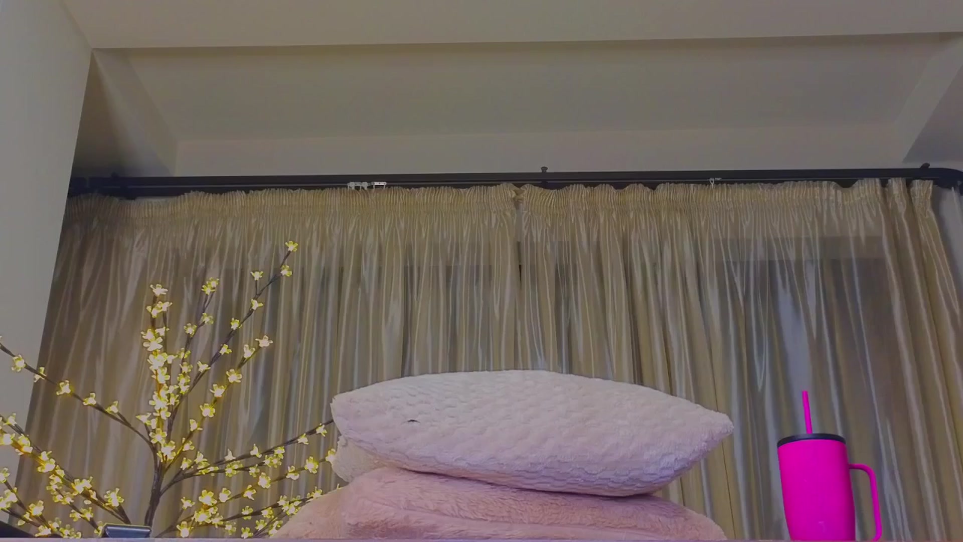 Gallery image thumbnail from Bomb_Ass's myfreecams stream on, 11/23/2024, 02:21 image 20 of 20