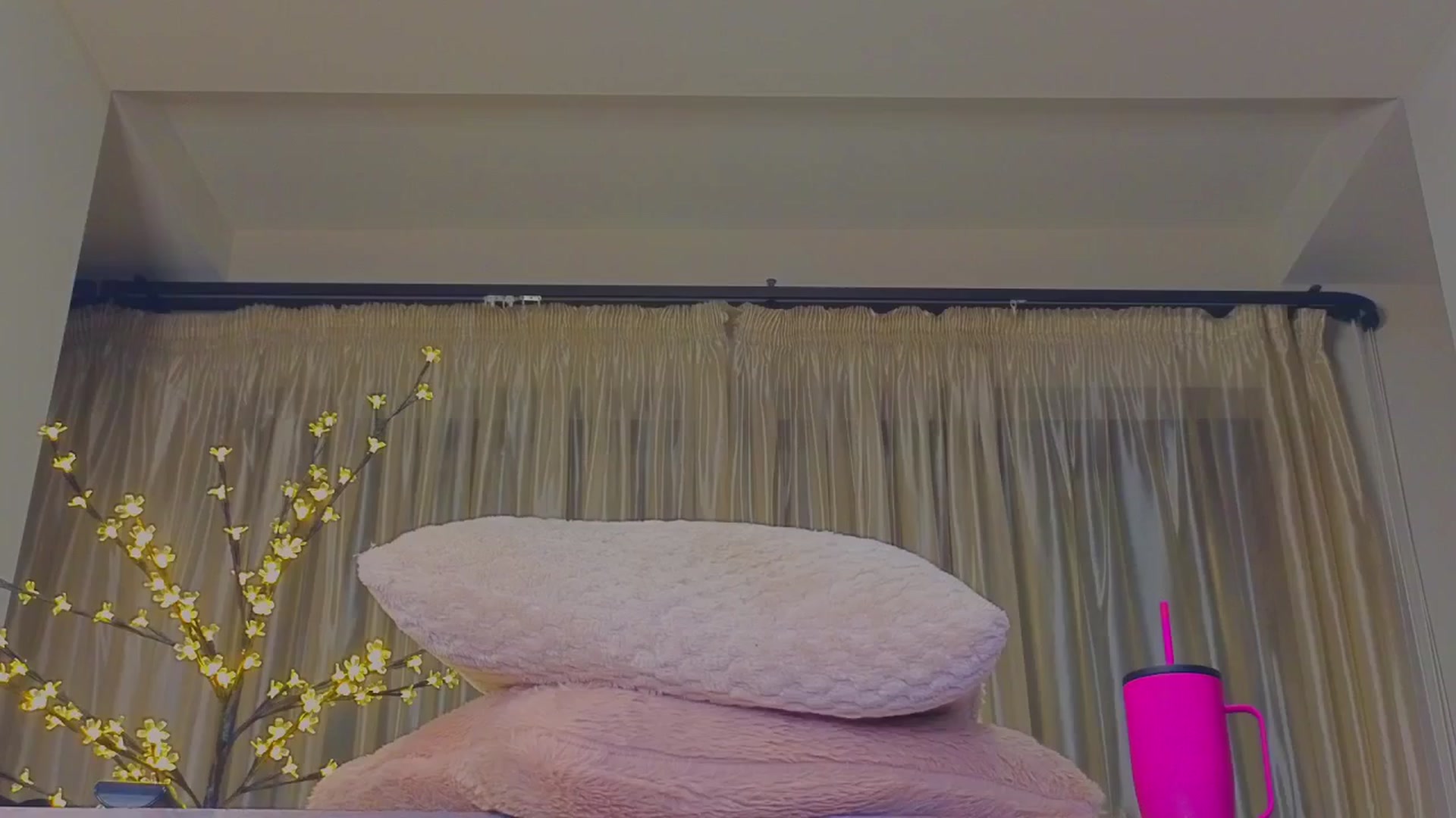 Gallery image thumbnail from Bomb_Ass's myfreecams stream on, 11/25/2024, 24:49 image 6 of 20
