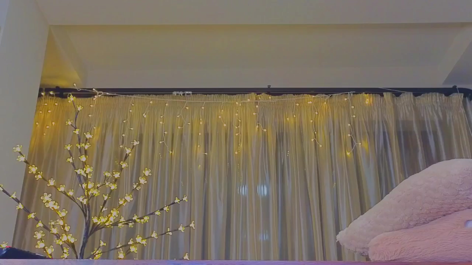 Gallery image thumbnail from Bomb_Ass's myfreecams stream on, 12/23/2024, 02:17 image 3 of 20