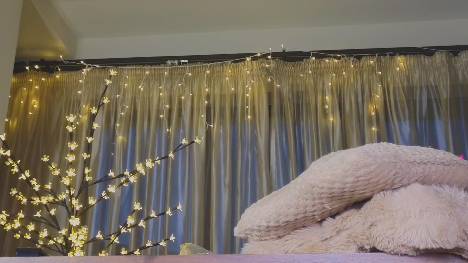 Gallery image thumbnail from Bomb_Ass's myfreecams stream on, 05/15/2025, 05:34 image 4 of 20