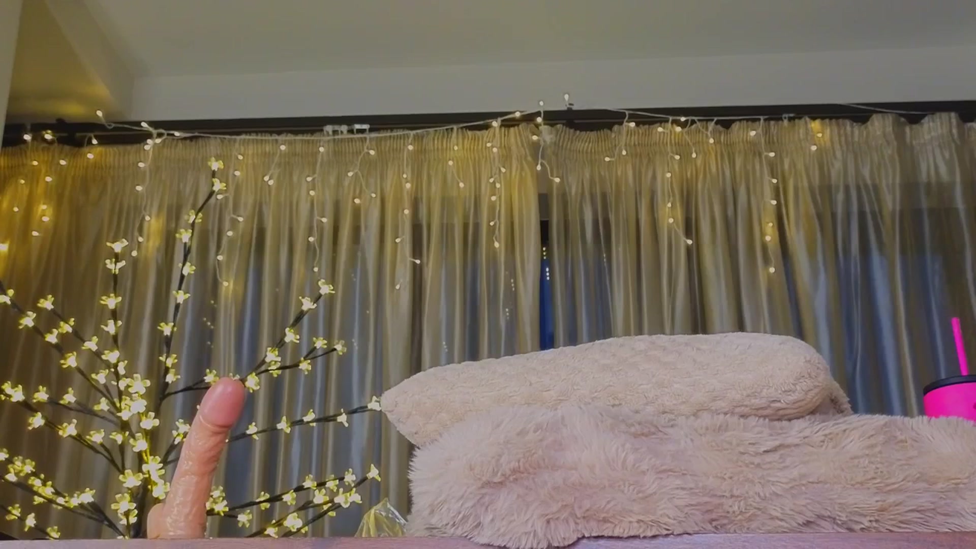Gallery image thumbnail from Bomb_Ass's myfreecams stream on, 05/25/2025, 02:27 image 18 of 20
