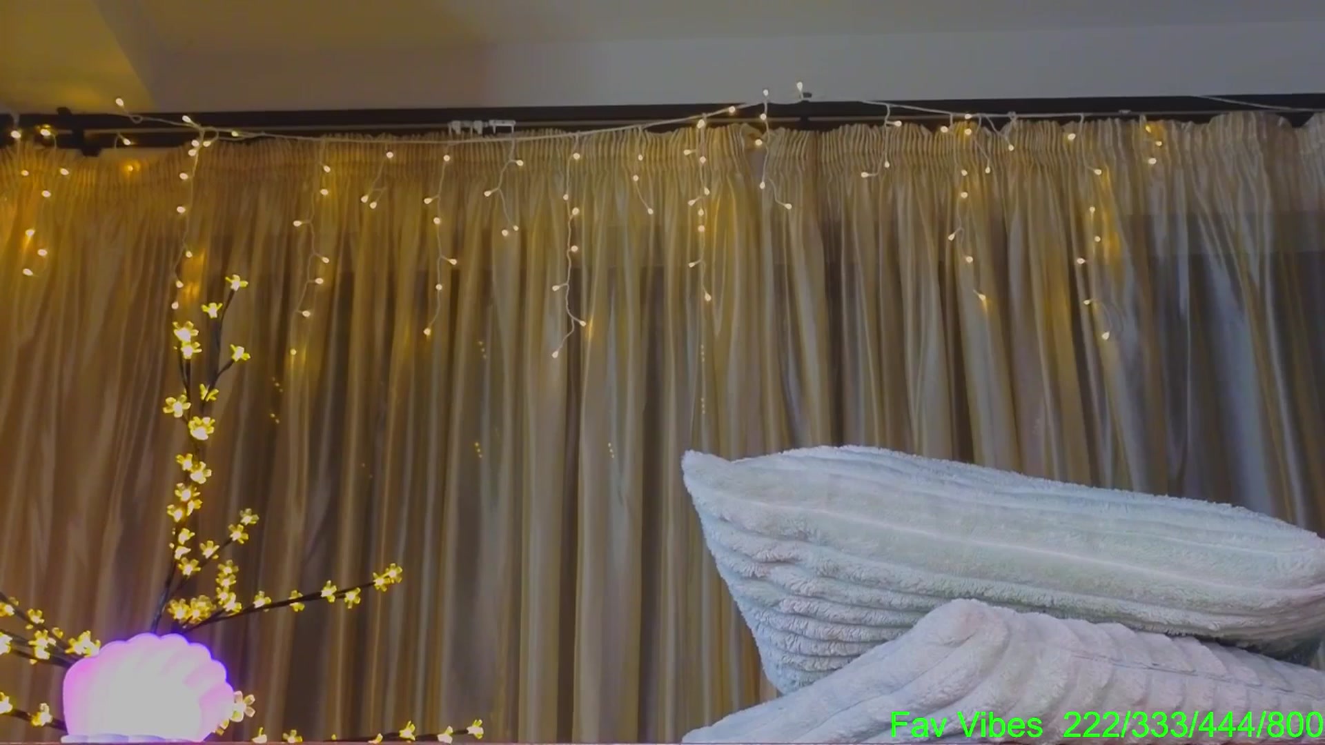 Gallery image thumbnail from Bomb_Ass's myfreecams stream on, 04/16/2026, 21:11 image 20 of 20