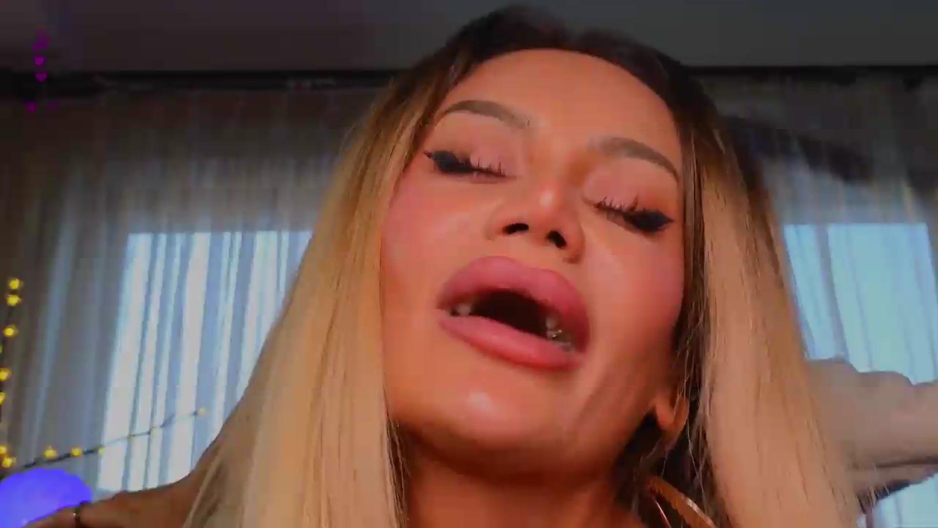 Gallery image thumbnail from Bomb_Ass's myfreecams stream on, 08/10/2026, 03:31 image 13 of 20