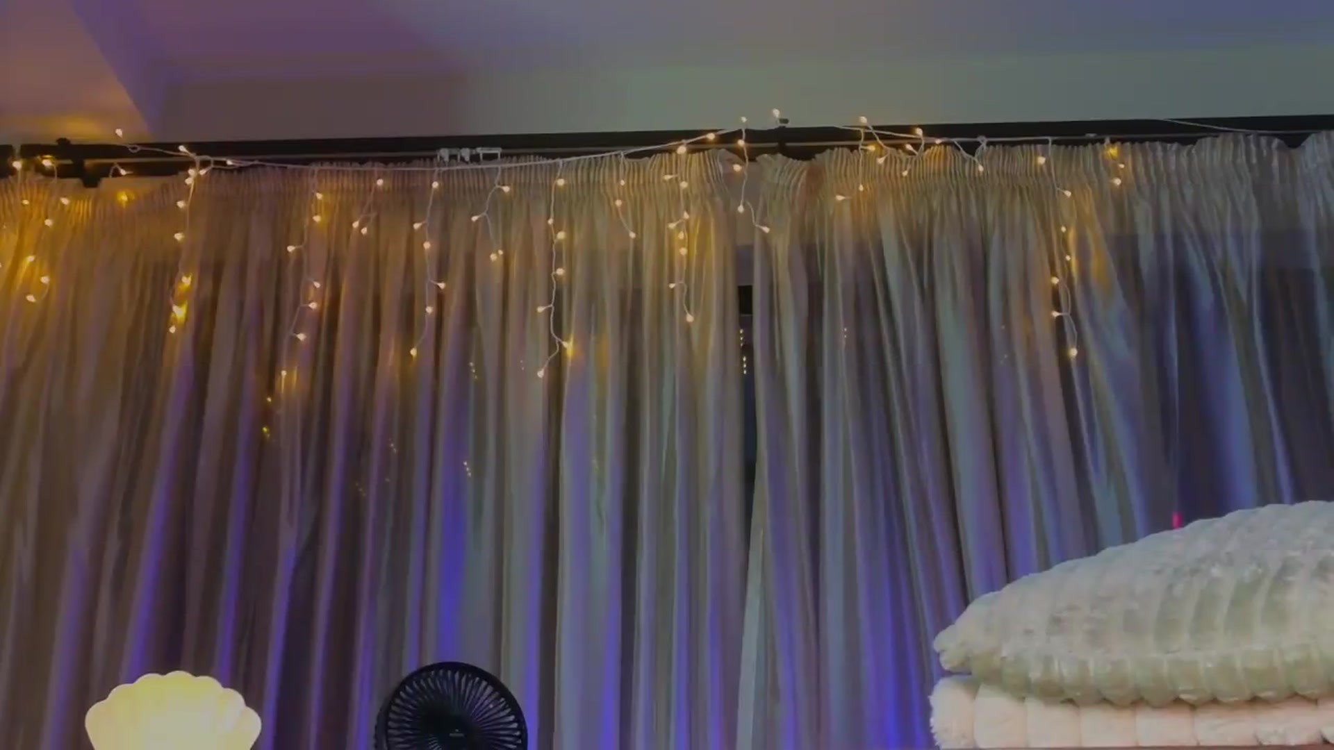 Gallery image thumbnail from Bomb_Ass's myfreecams stream on, 08/14/2026, 01:31 image 13 of 20