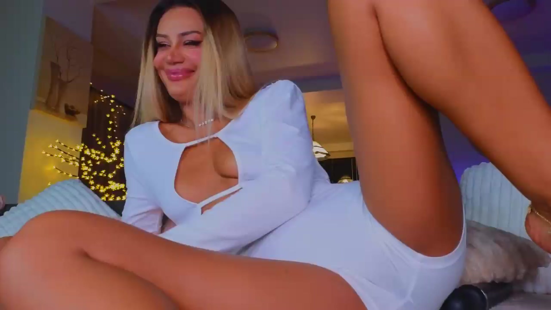Gallery image thumbnail from Bomb_Ass's myfreecams stream on, 08/18/2026, 02:05 image 2 of 20