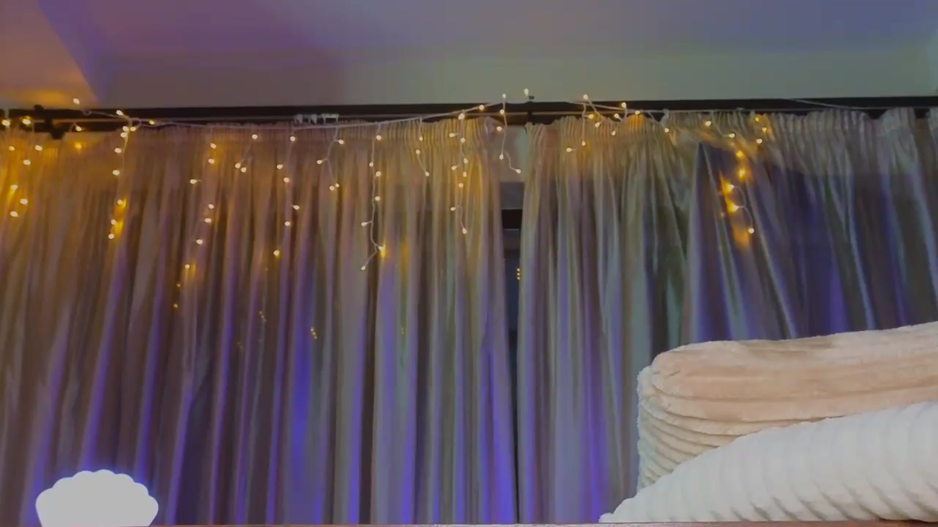 Gallery image thumbnail from Bomb_Ass's myfreecams stream on, 08/21/2026, 01:17 image 3 of 20