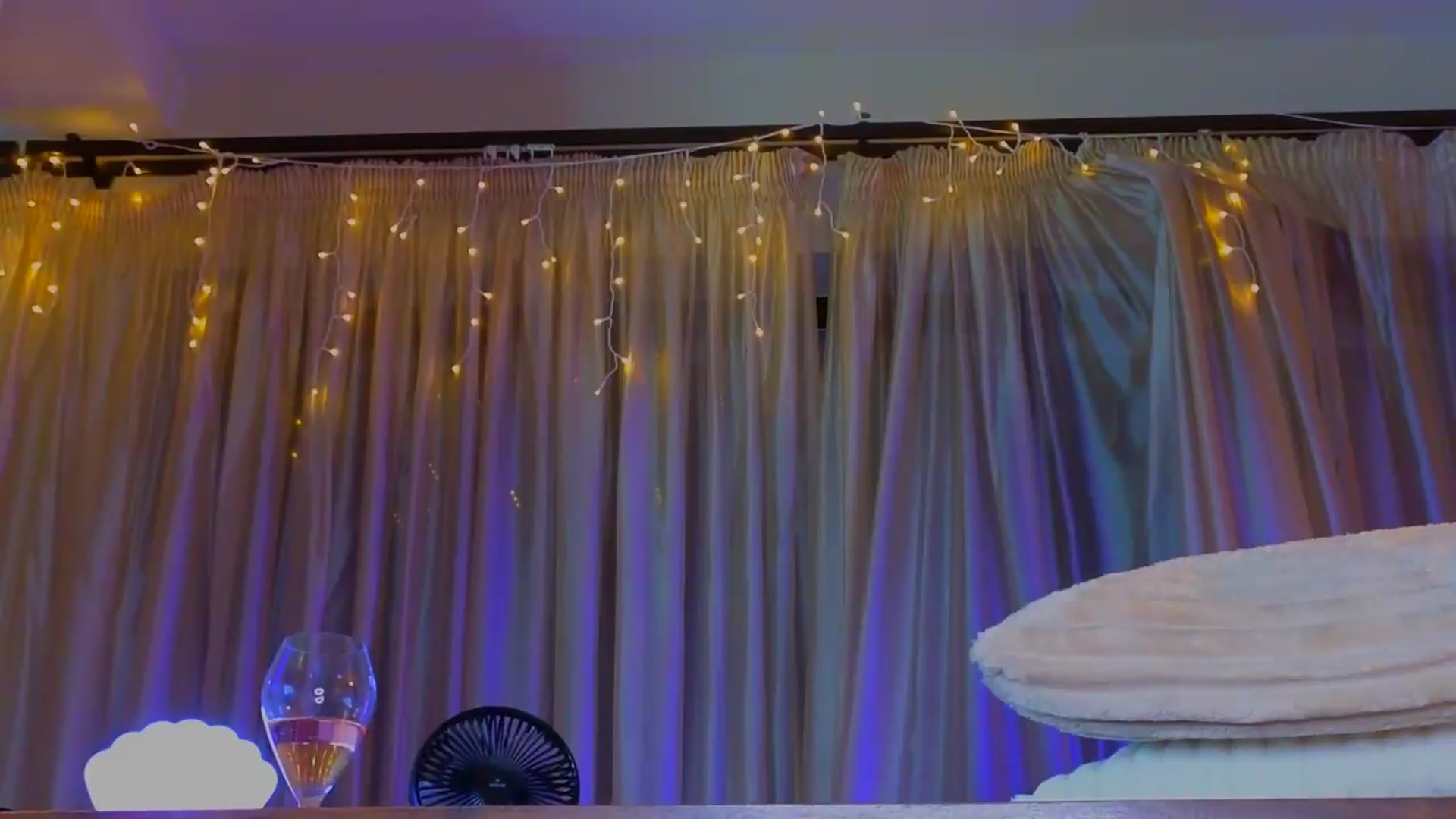 Gallery image thumbnail from Bomb_Ass's myfreecams stream on, 08/22/2026, 01:09 image 2 of 20
