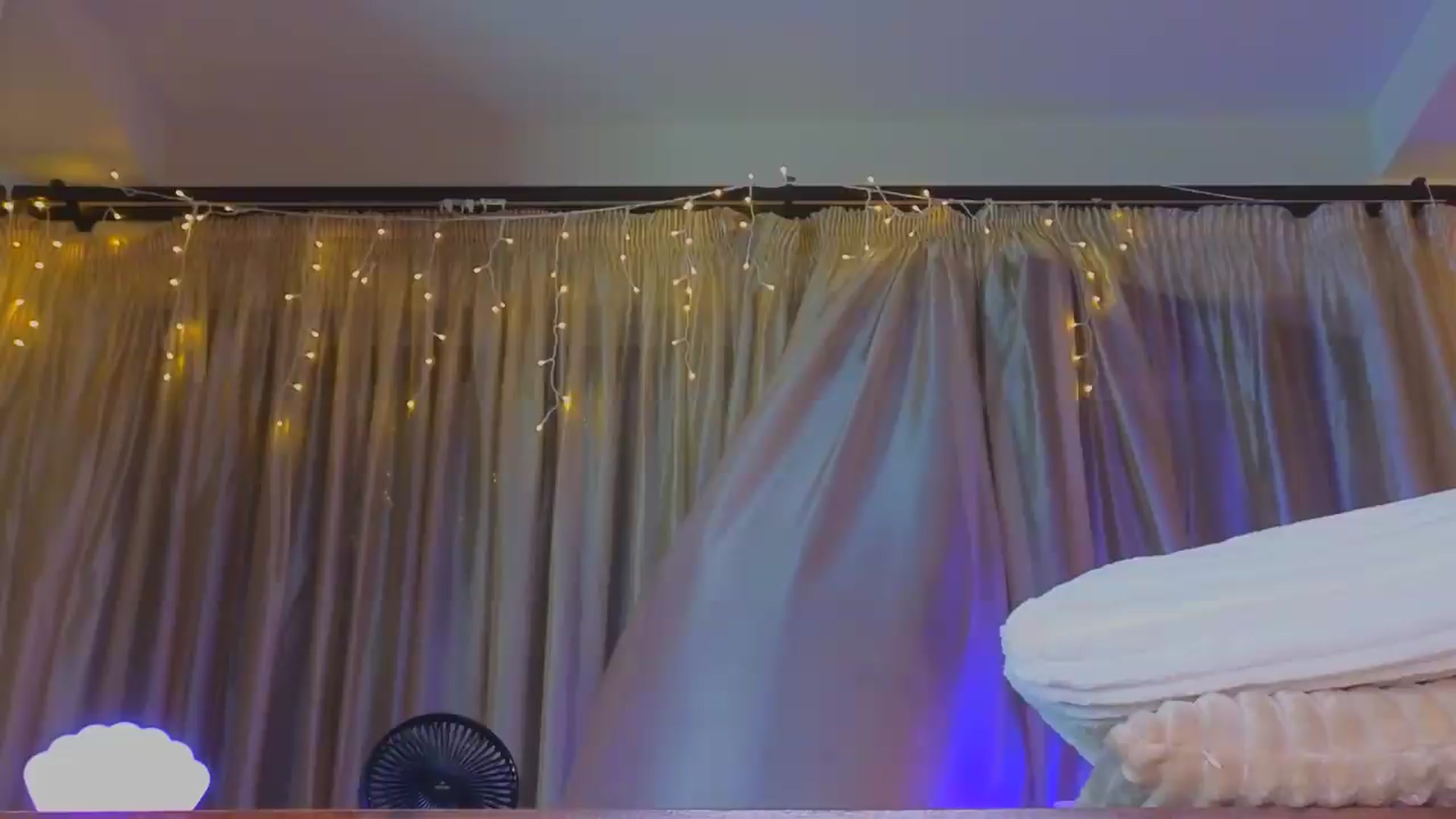 Gallery image thumbnail from Bomb_Ass's myfreecams stream on, 08/26/2026, 01:28 image 8 of 20