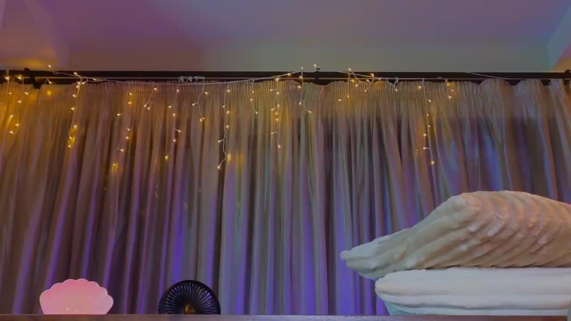 Gallery image thumbnail from Bomb_Ass's myfreecams stream on, 09/04/2026, 24:00 image 3 of 20