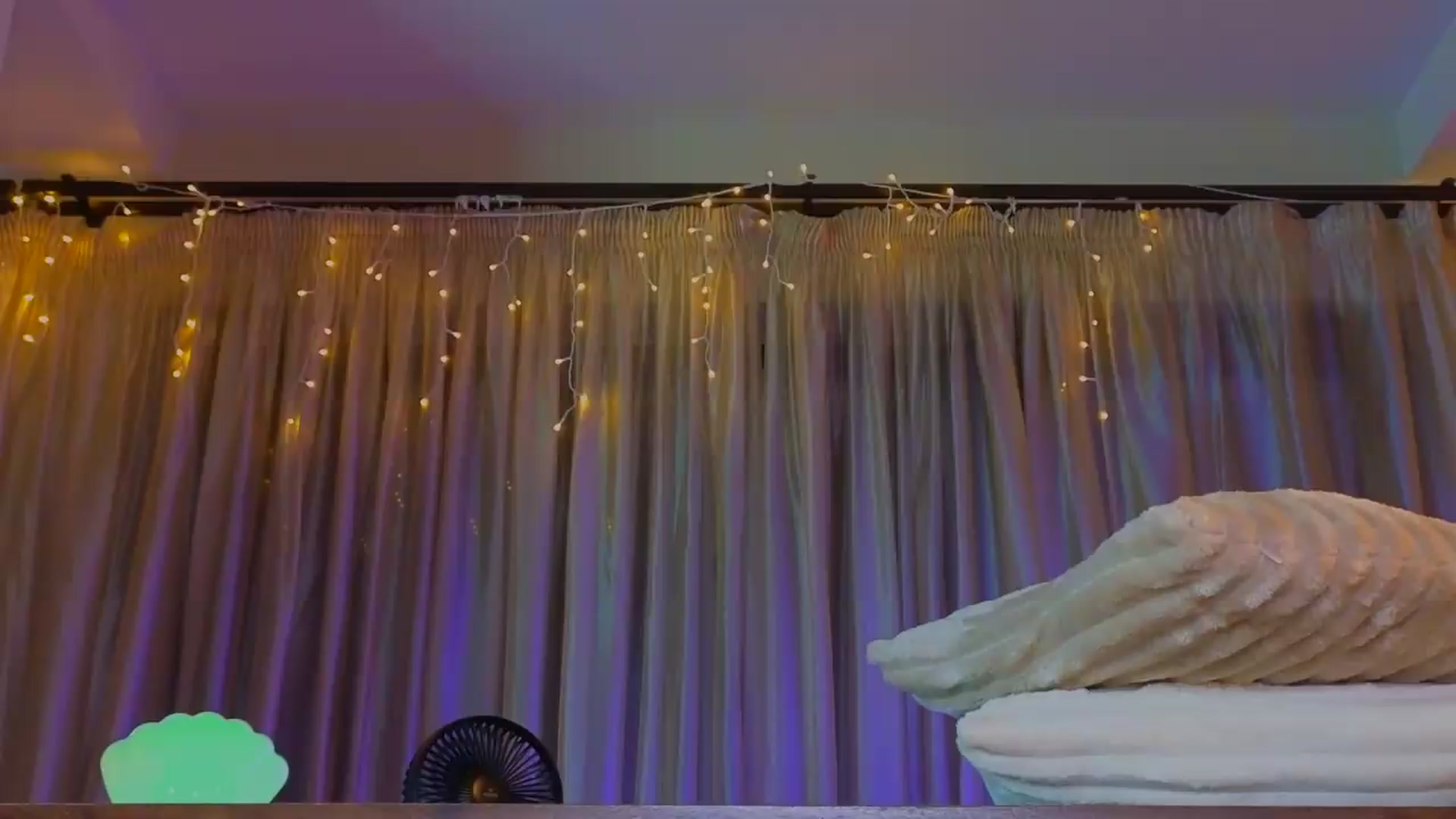 Gallery image thumbnail from Bomb_Ass's myfreecams stream on, 09/04/2026, 24:00 image 2 of 20