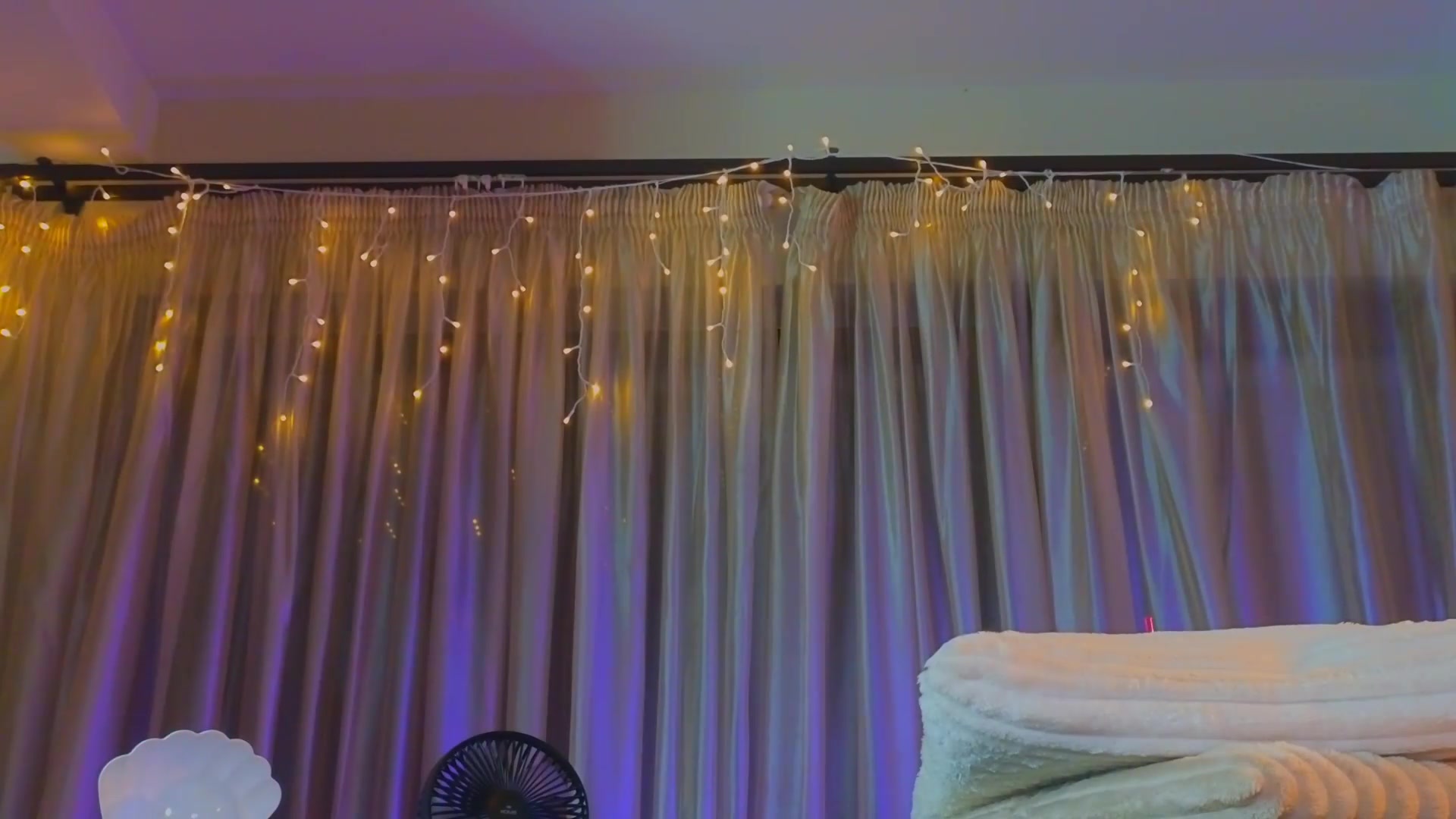 Gallery image thumbnail from Bomb_Ass's myfreecams stream on, 09/14/2026, 02:18 image 20 of 20