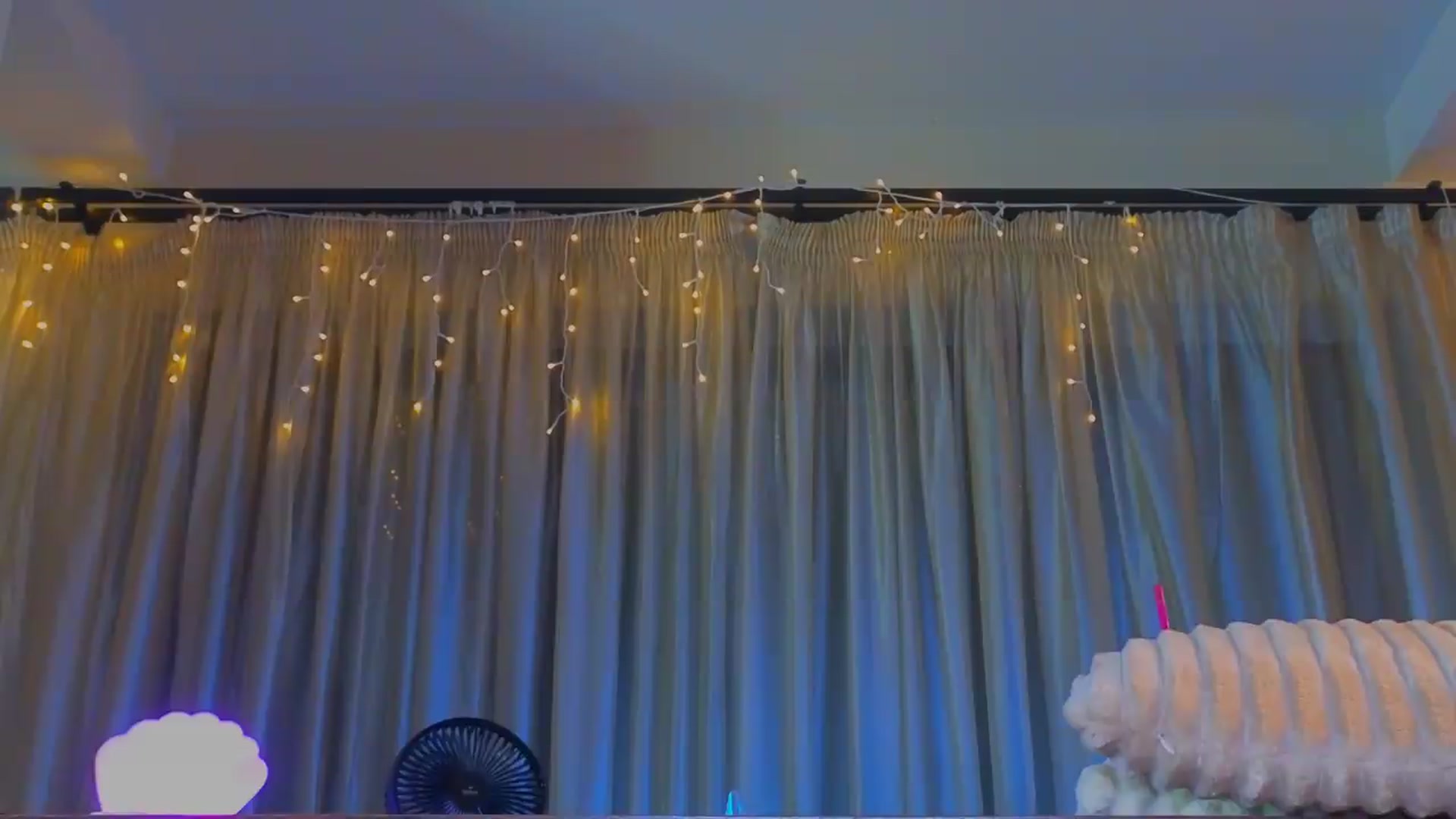 Gallery image thumbnail from Bomb_Ass's myfreecams stream on, 09/17/2026, 23:39 image 20 of 20