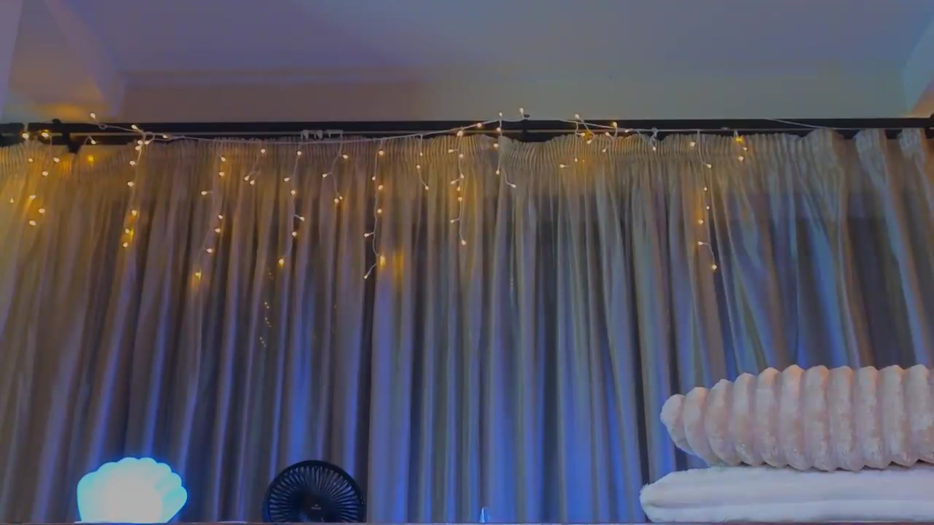 Gallery image thumbnail from Bomb_Ass's myfreecams stream on, 09/18/2026, 02:31 image 10 of 20