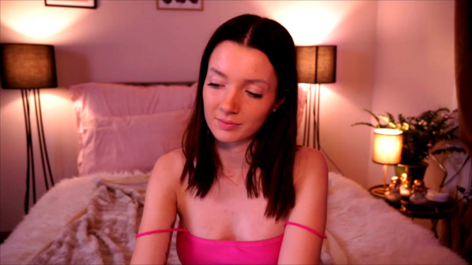 Gallery image thumbnail from Bon_bon_baby's myfreecams stream on, 11/20/2022, 22:34 image 10 of 20