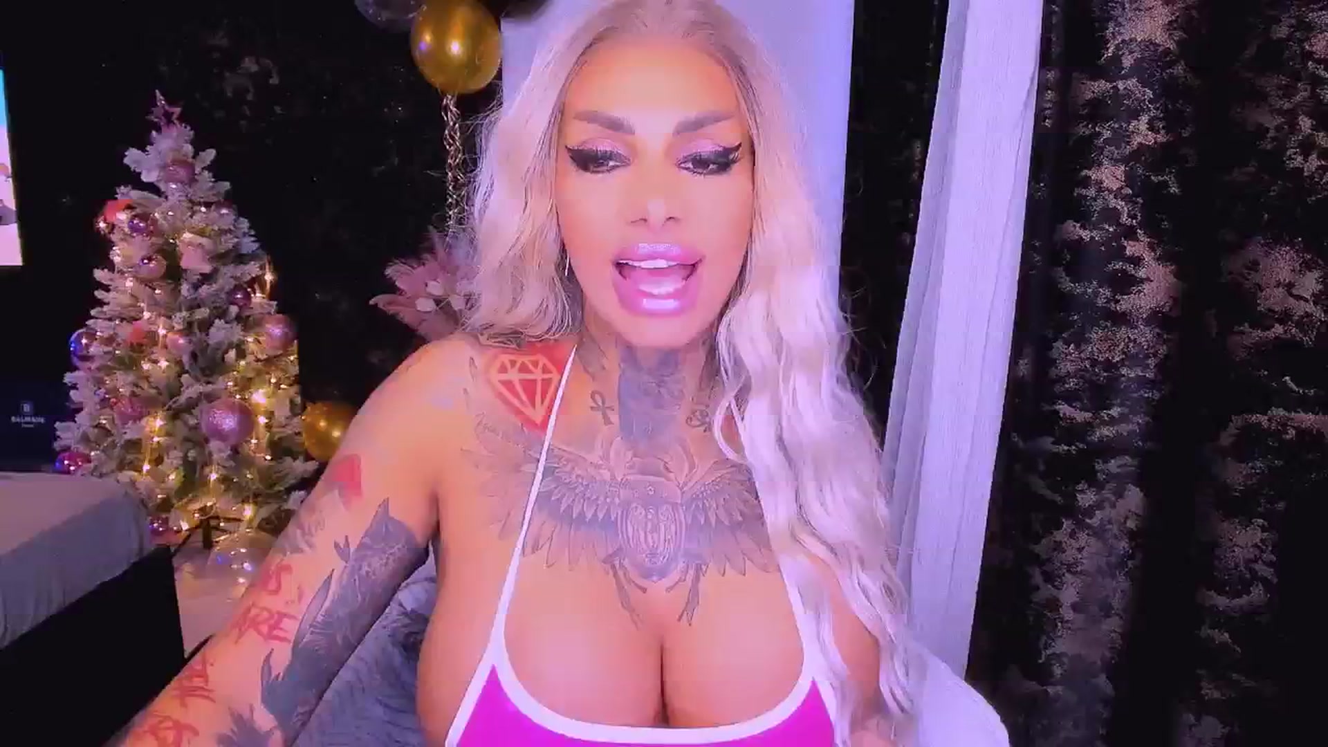 Gallery image thumbnail from BondGirl007's myfreecams stream on, 12/22/2024, 14:55 image 4 of 20