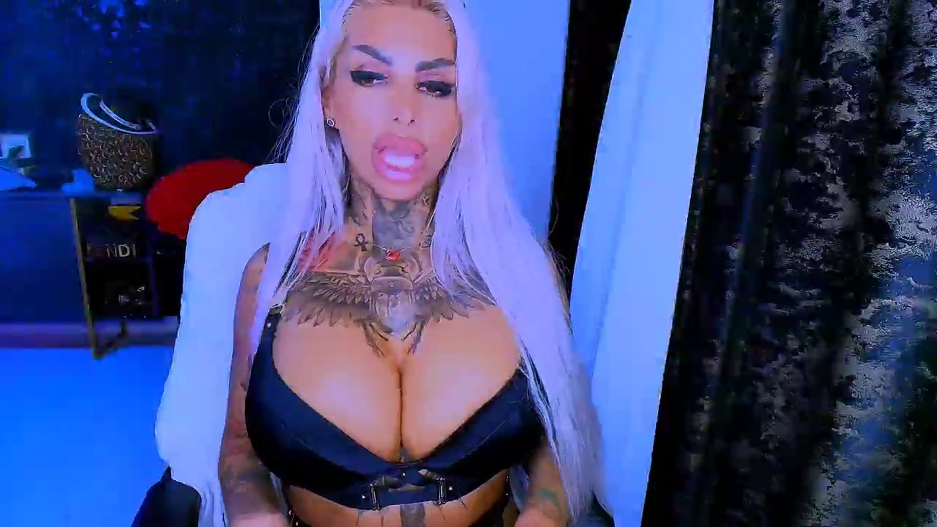 Gallery image thumbnail from BondGirl007's myfreecams stream on, 08/24/2025, 18:11 image 19 of 20