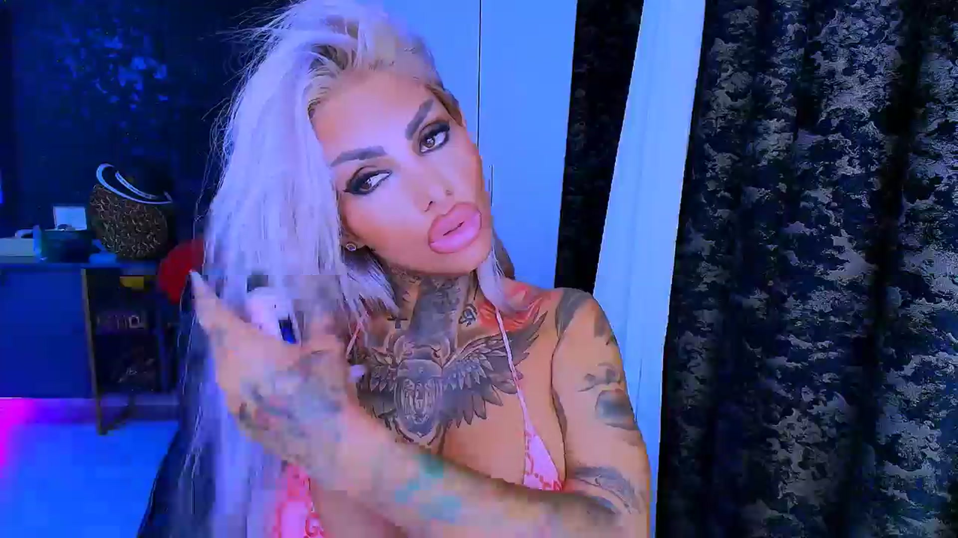 Gallery image thumbnail from BondGirl007's myfreecams stream on, 08/26/2025, 17:18 image 14 of 20
