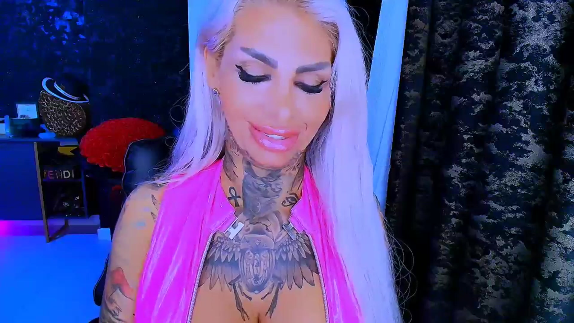 Gallery image thumbnail from BondGirl007's myfreecams stream on, 08/26/2025, 20:23 image 15 of 20