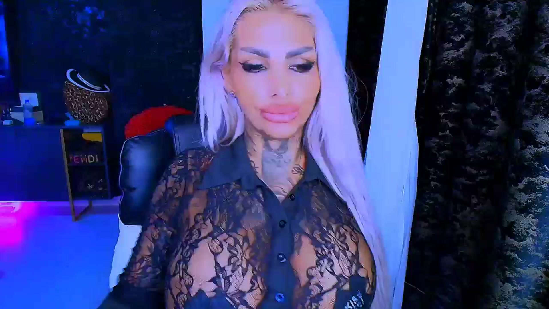 Gallery image thumbnail from BondGirl007's myfreecams stream on, 08/27/2025, 17:16 image 16 of 20