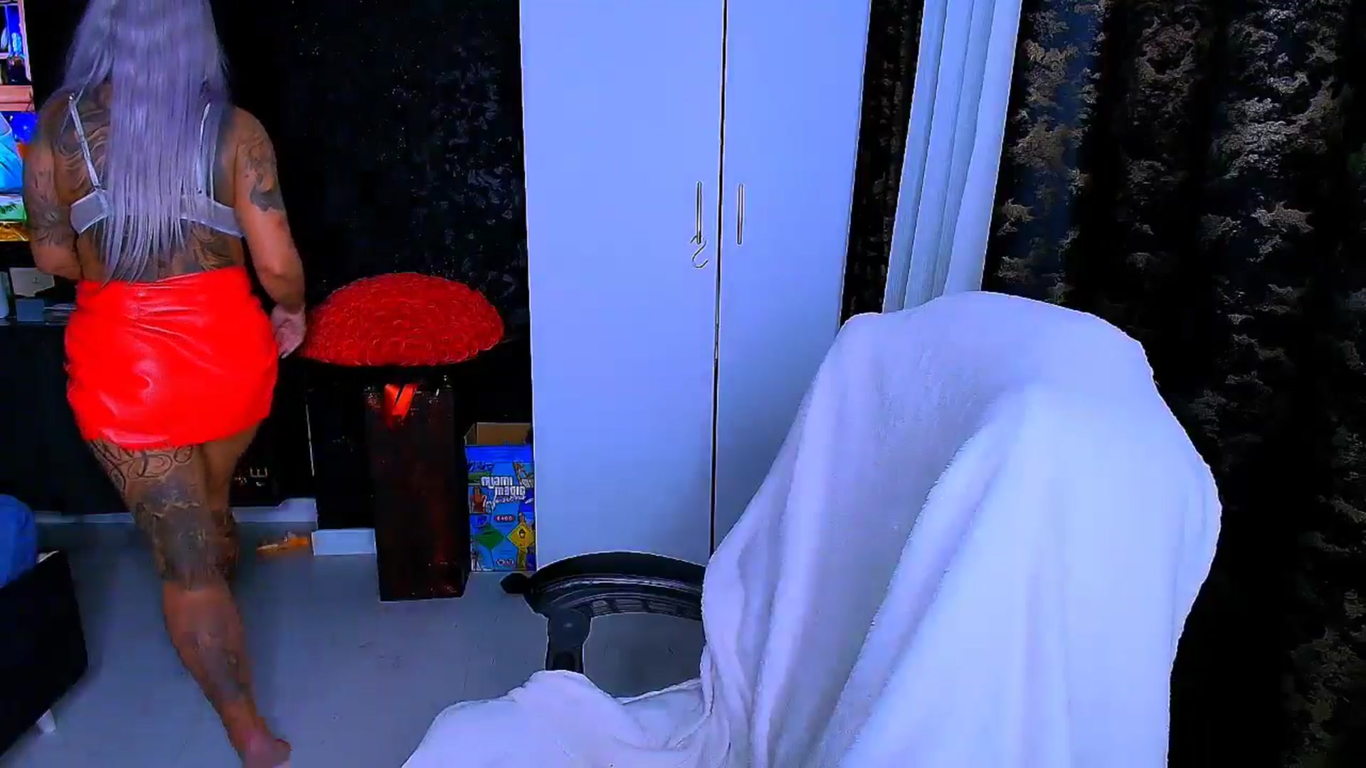 Gallery image thumbnail from BondGirl007's myfreecams stream on, 10/30/2025, 16:14 image 18 of 20