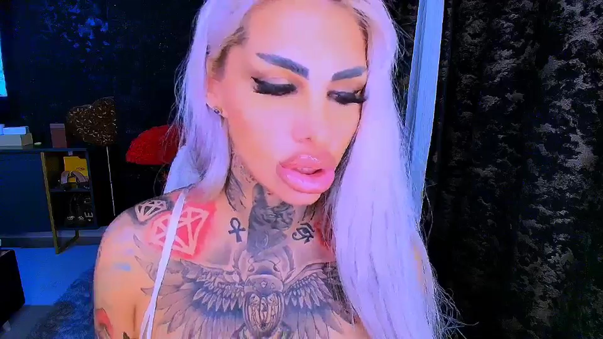 Gallery image thumbnail from BondGirl007's myfreecams stream on, 11/05/2025, 18:53 image 11 of 20