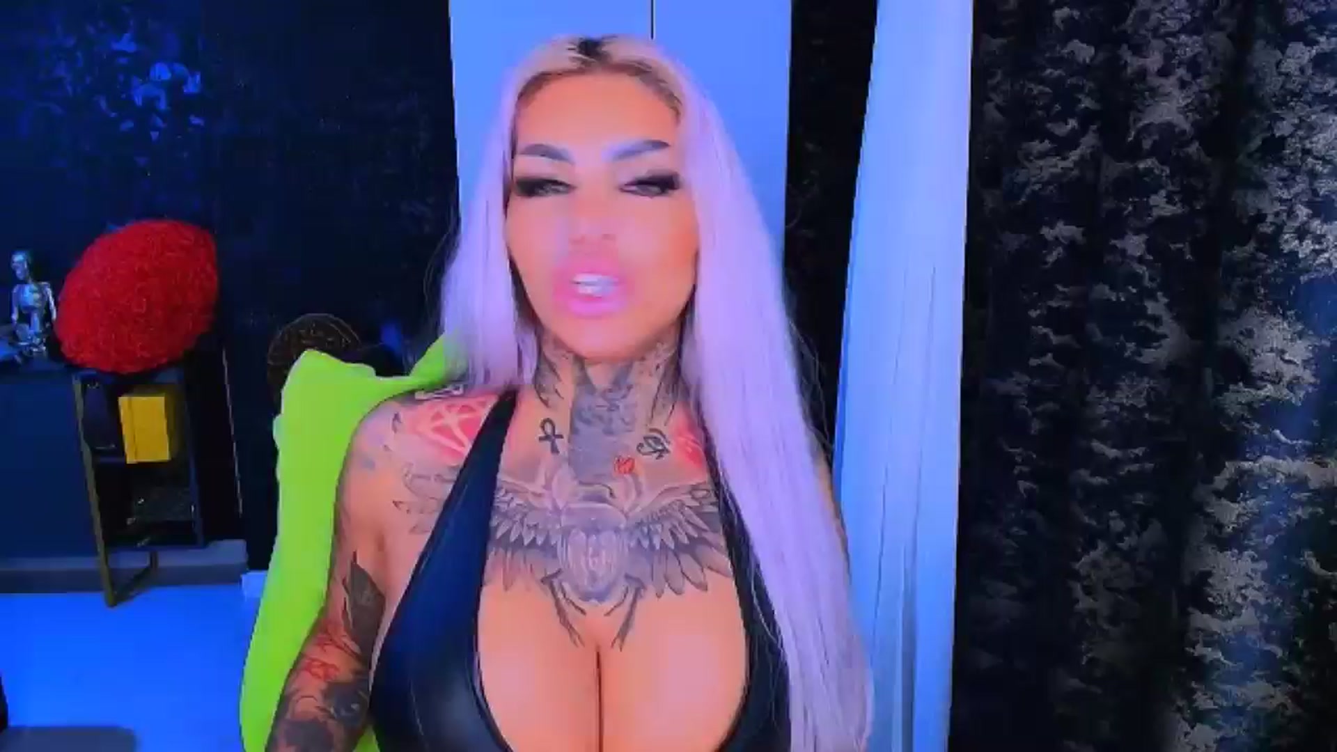 Gallery image thumbnail from BondGirl007's myfreecams stream on, 11/10/2025, 06:51 image 1 of 20