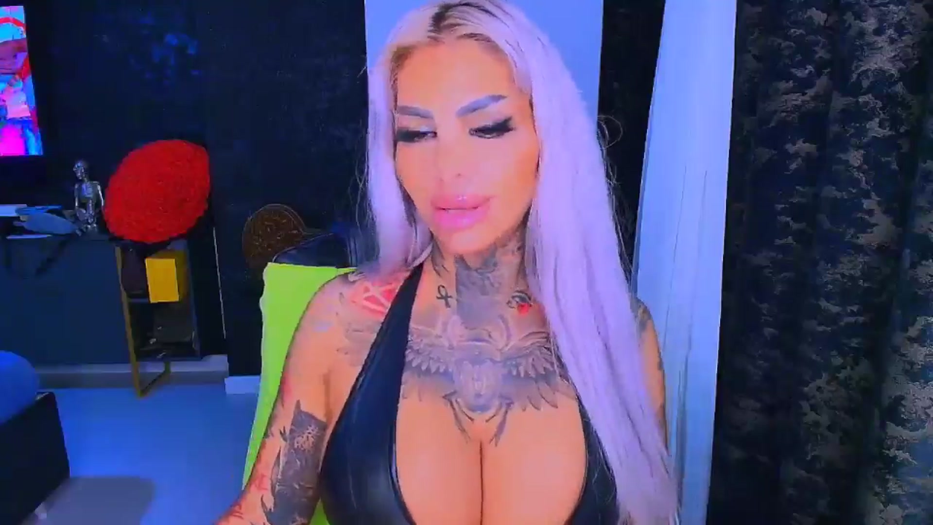 Gallery image thumbnail from BondGirl007's myfreecams stream on, 11/10/2025, 07:14 image 15 of 20