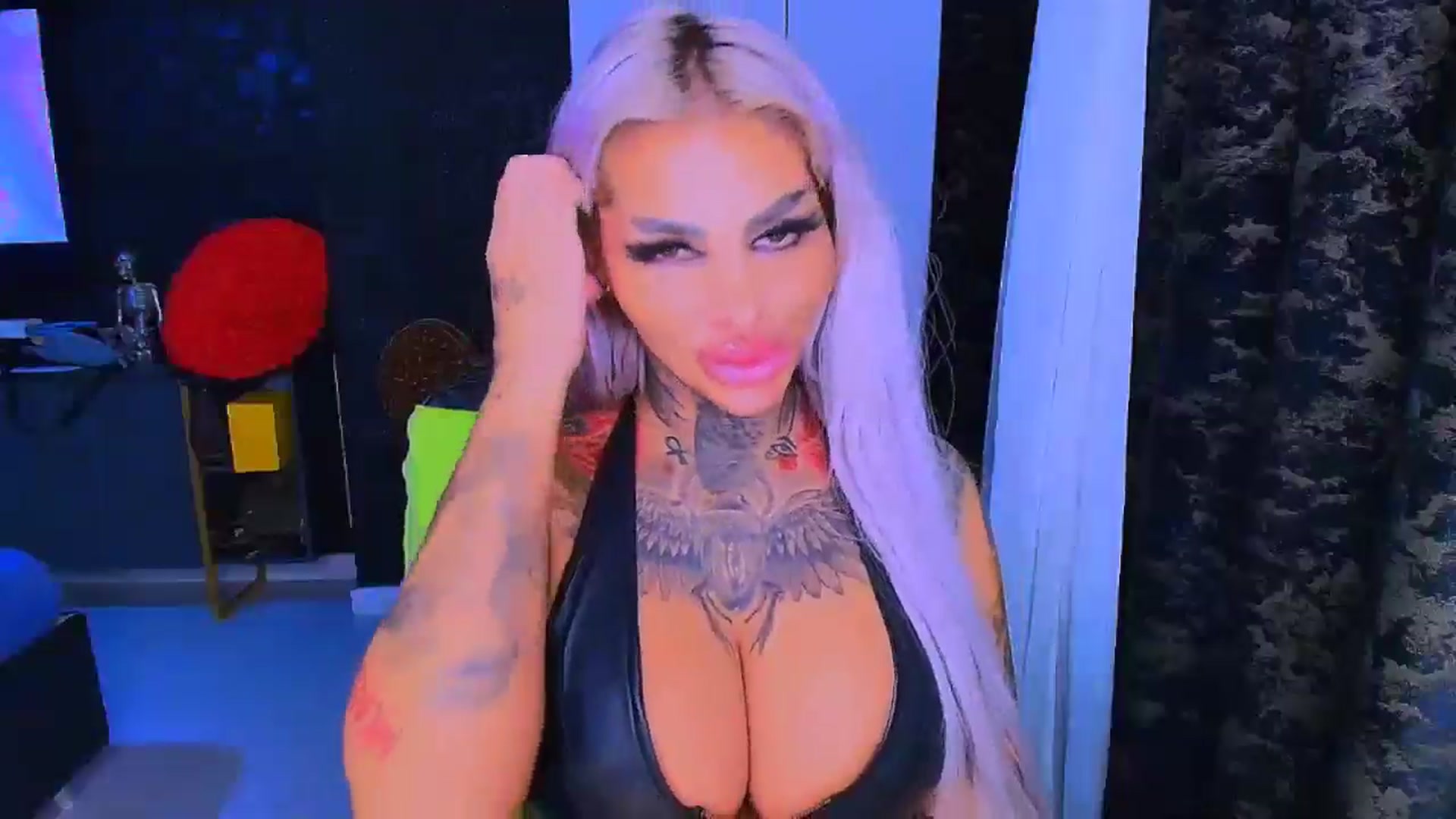 Gallery image thumbnail from BondGirl007's myfreecams stream on, 11/10/2025, 07:14 image 2 of 20