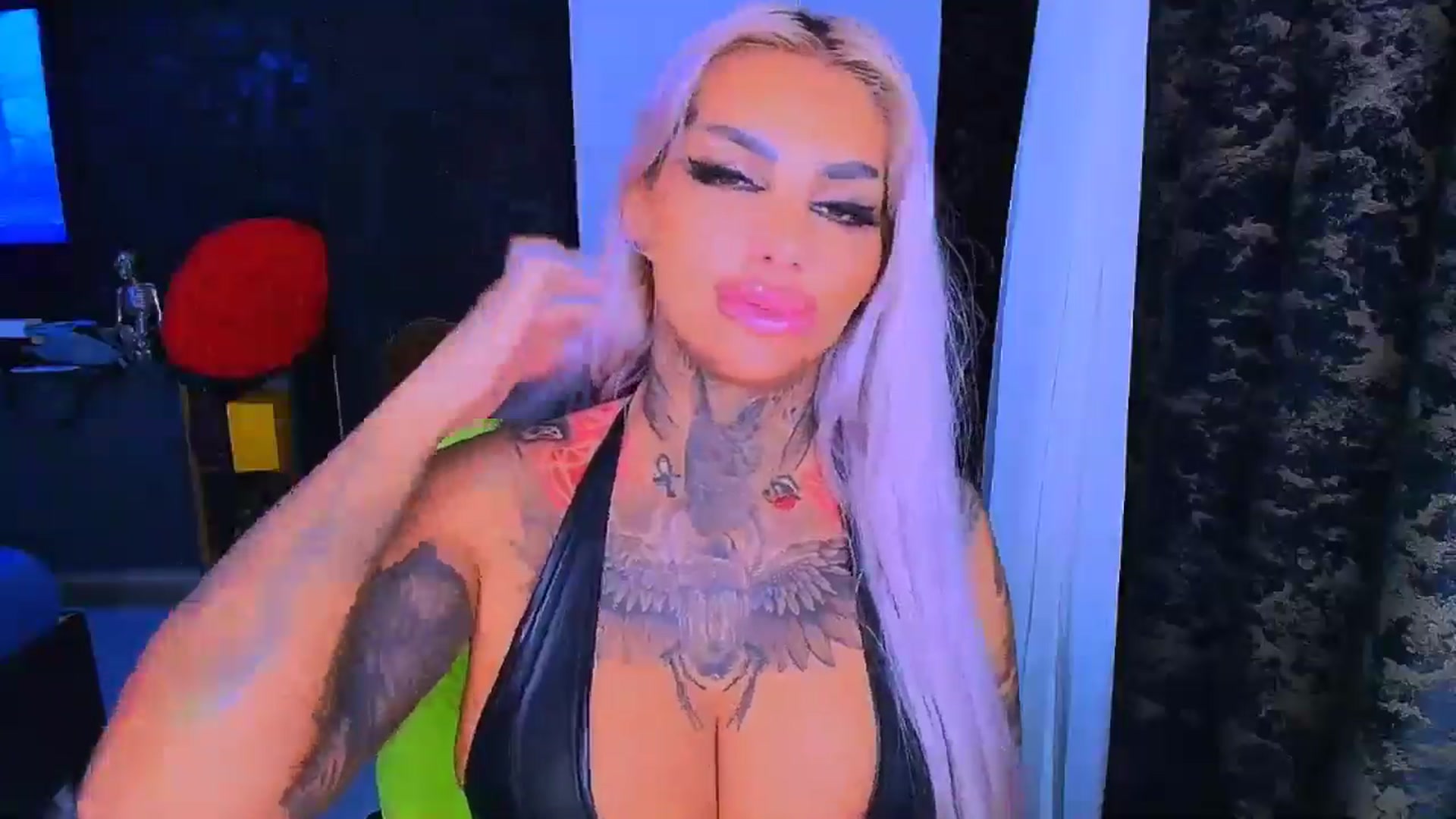 Gallery image thumbnail from BondGirl007's myfreecams stream on, 11/10/2025, 07:14 image 8 of 20