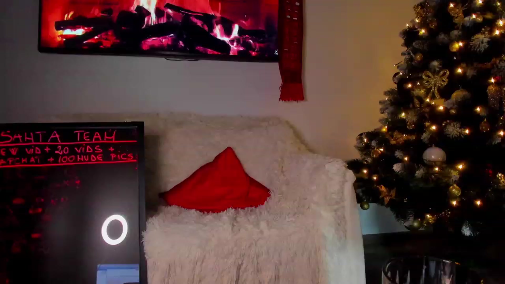 Gallery image thumbnail from BonerrrDonor's myfreecams stream on, 12/28/2022, 23:48 image 12 of 20