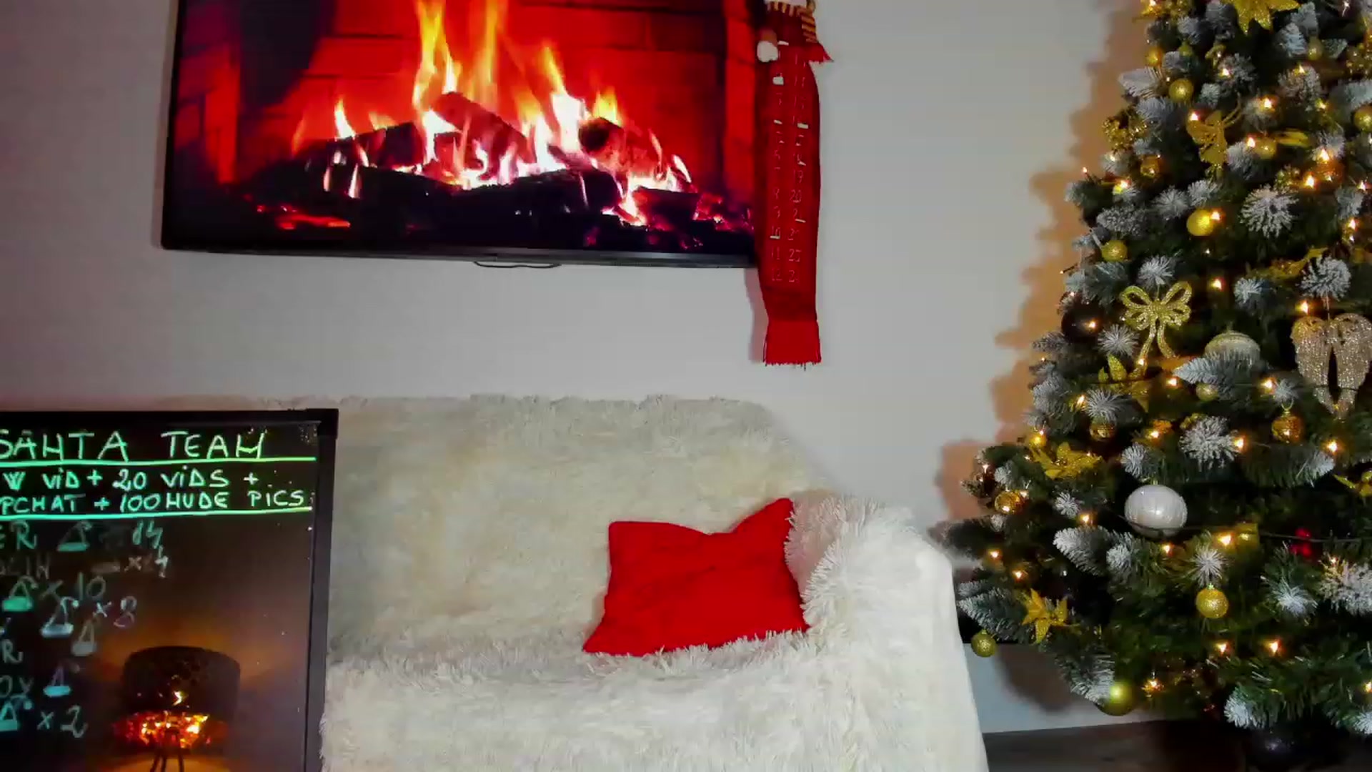 Gallery image thumbnail from BonerrrDonor's myfreecams stream on, 12/31/2022, 24:37 image 14 of 20