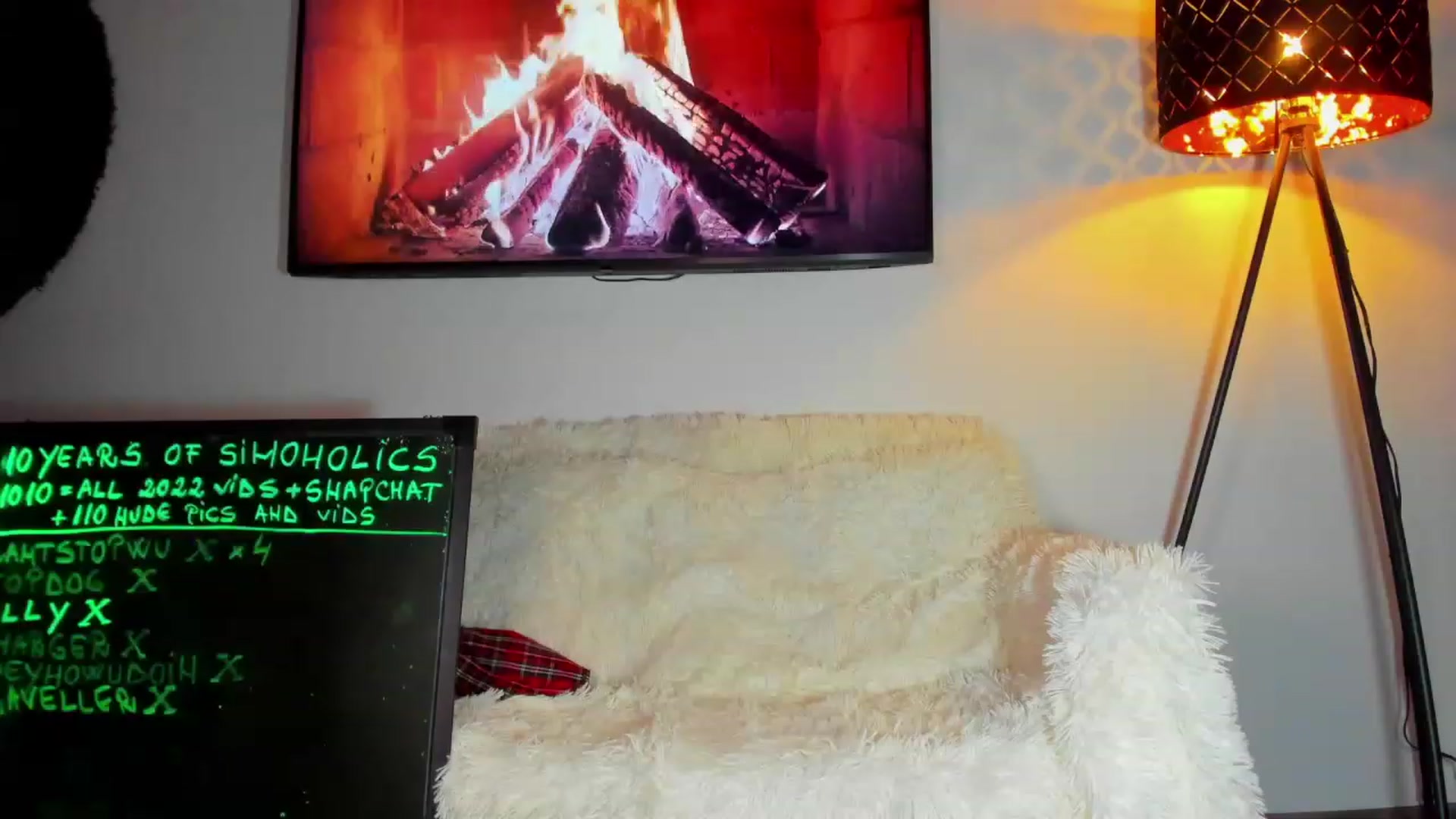 Gallery image thumbnail from BonerrrDonor's myfreecams stream on, 01/05/2023, 02:45 image 13 of 20