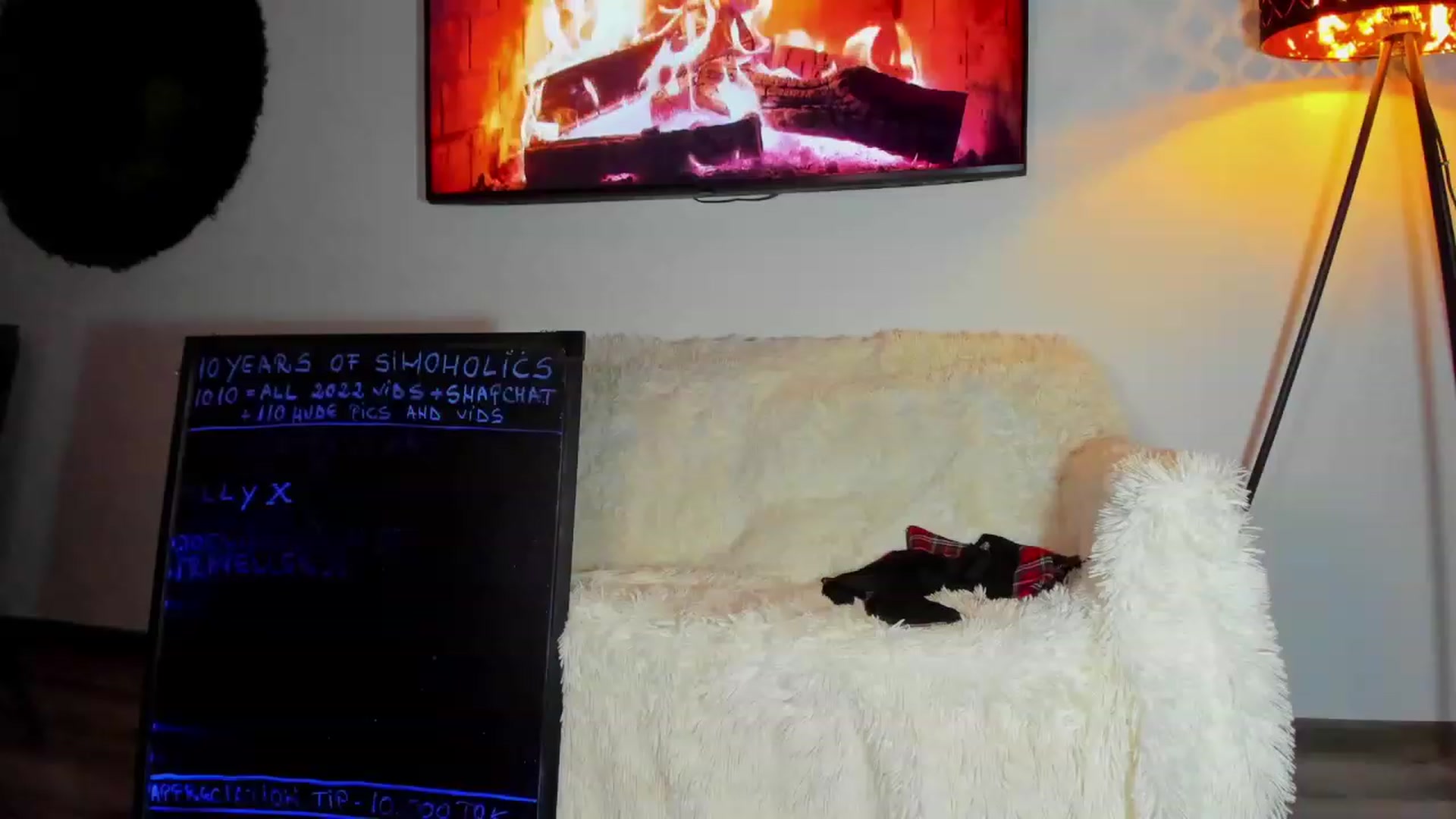 Gallery image thumbnail from BonerrrDonor's myfreecams stream on, 01/05/2023, 02:45 image 5 of 20