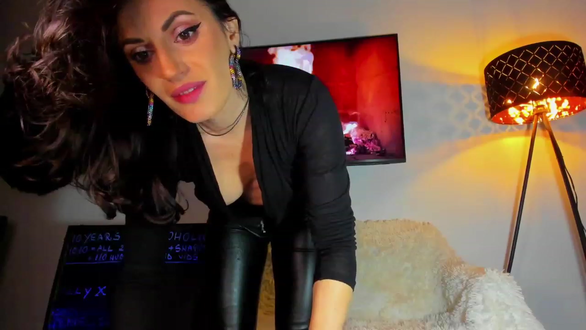 Gallery image thumbnail from BonerrrDonor's myfreecams stream on, 01/08/2023, 02:26 image 10 of 20