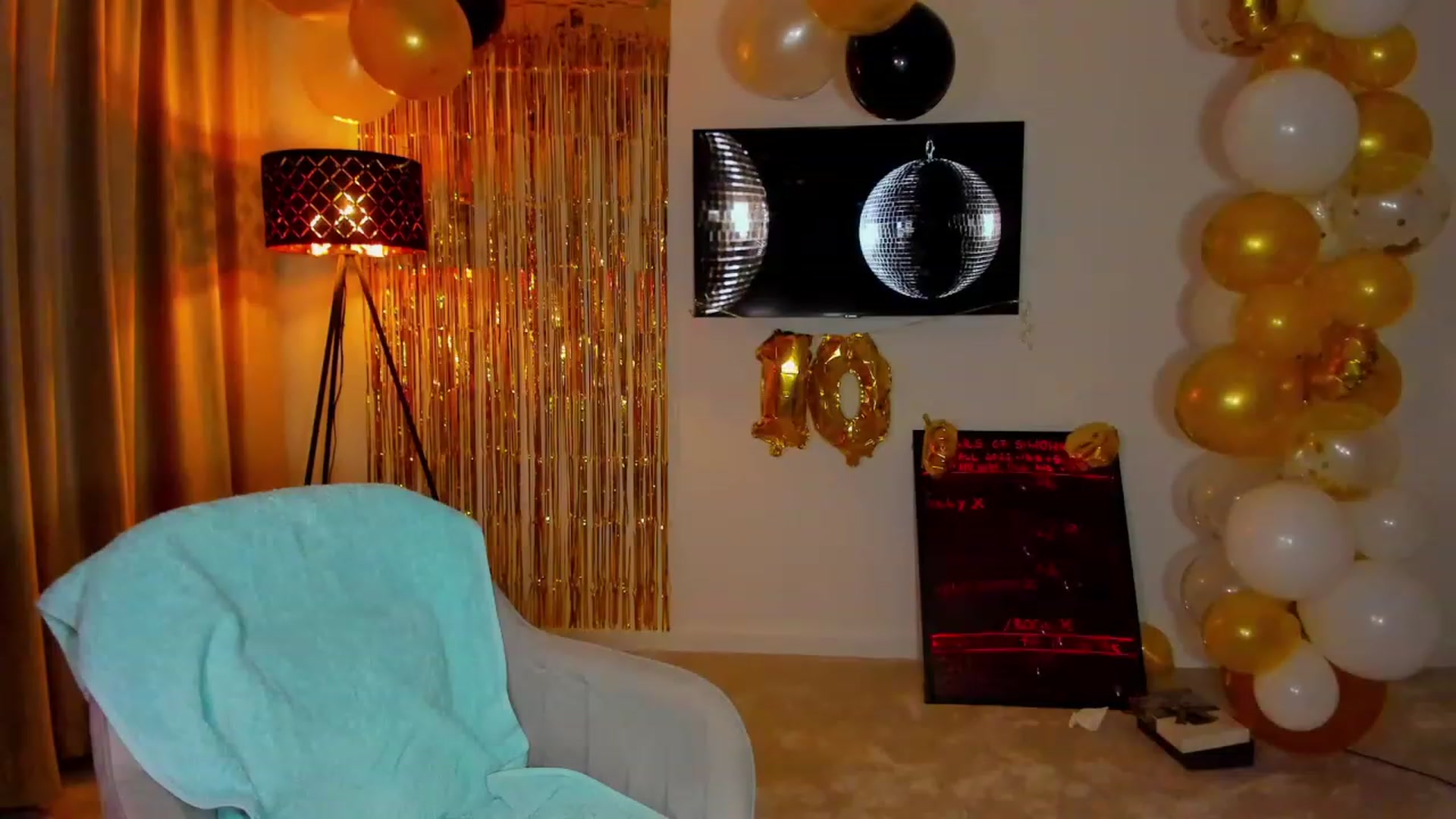 Gallery image thumbnail from BonerrrDonor's myfreecams stream on, 01/29/2023, 03:45 image 2 of 20