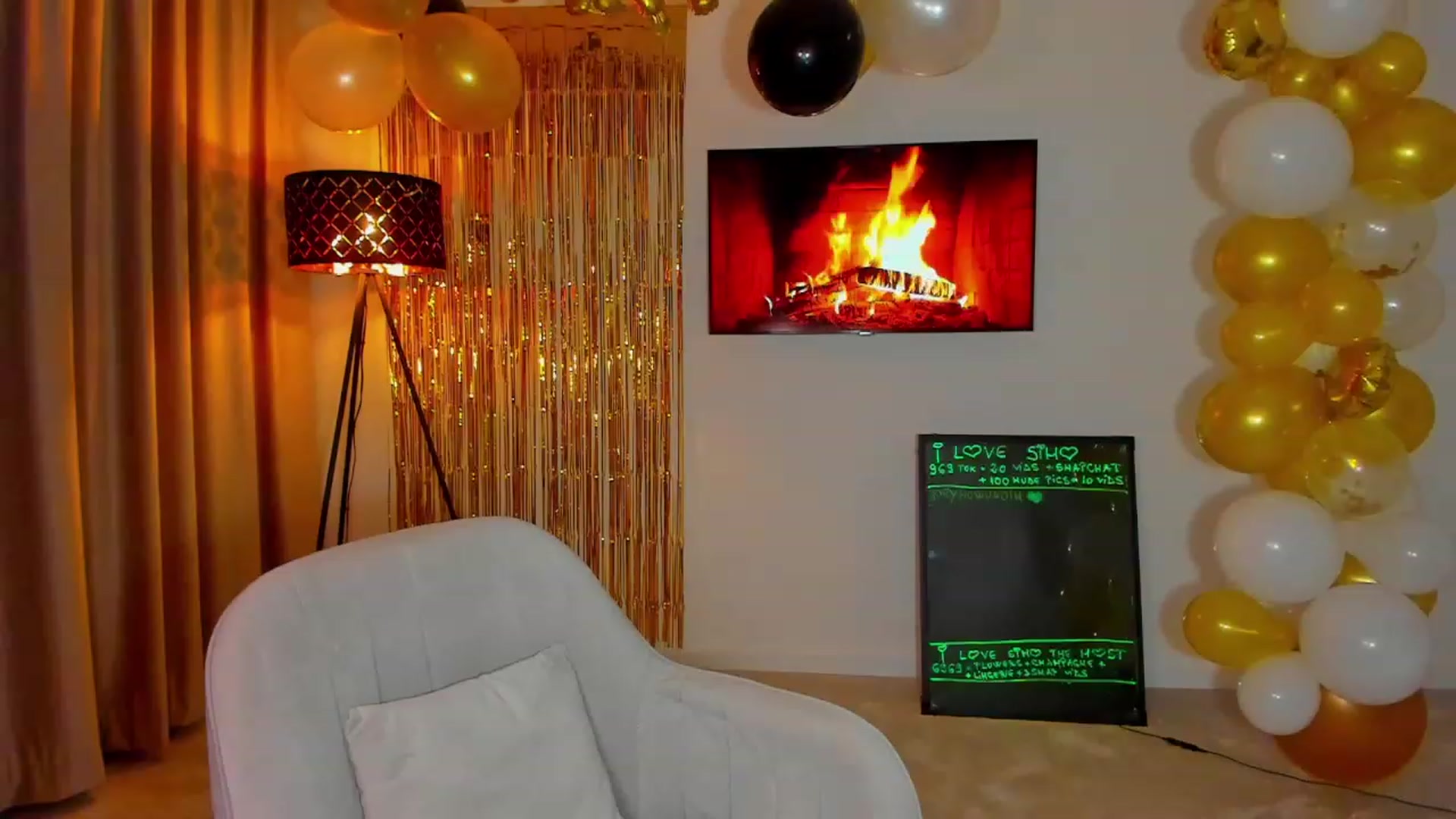 Gallery image thumbnail from BonerrrDonor's myfreecams stream on, 02/03/2023, 22:16 image 3 of 20