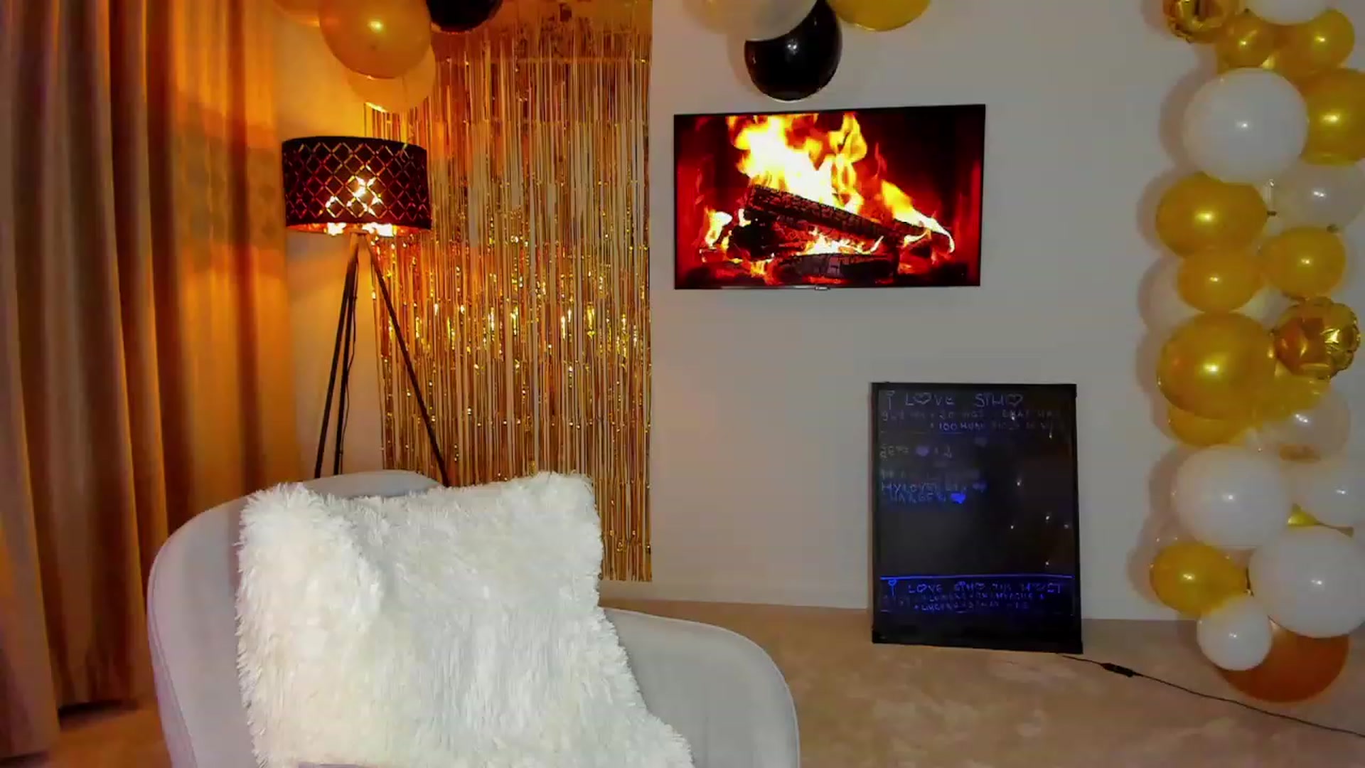 Gallery image thumbnail from BonerrrDonor's myfreecams stream on, 02/11/2023, 01:09 image 6 of 20