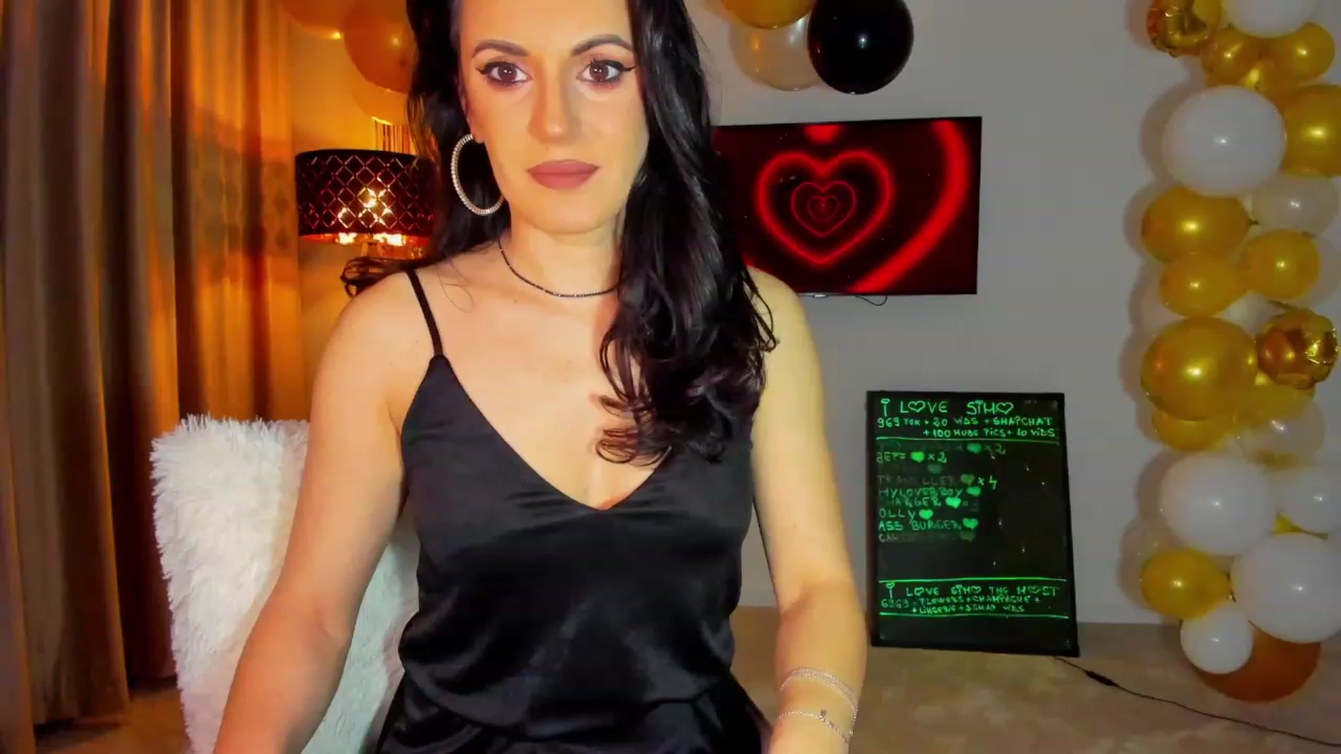 Gallery image thumbnail from BonerrrDonor's myfreecams stream on, 02/16/2023, 24:06 image 6 of 20