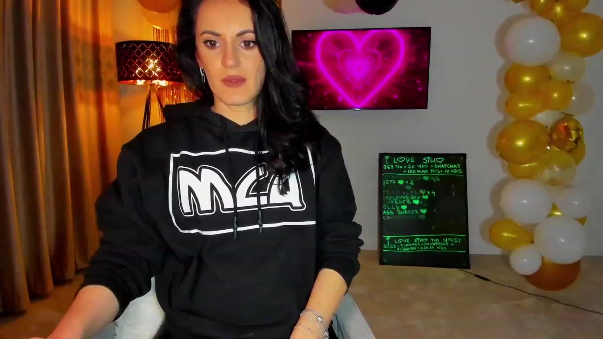 Gallery image thumbnail from BonerrrDonor's myfreecams stream on, 02/18/2023, 24:08 image 8 of 20