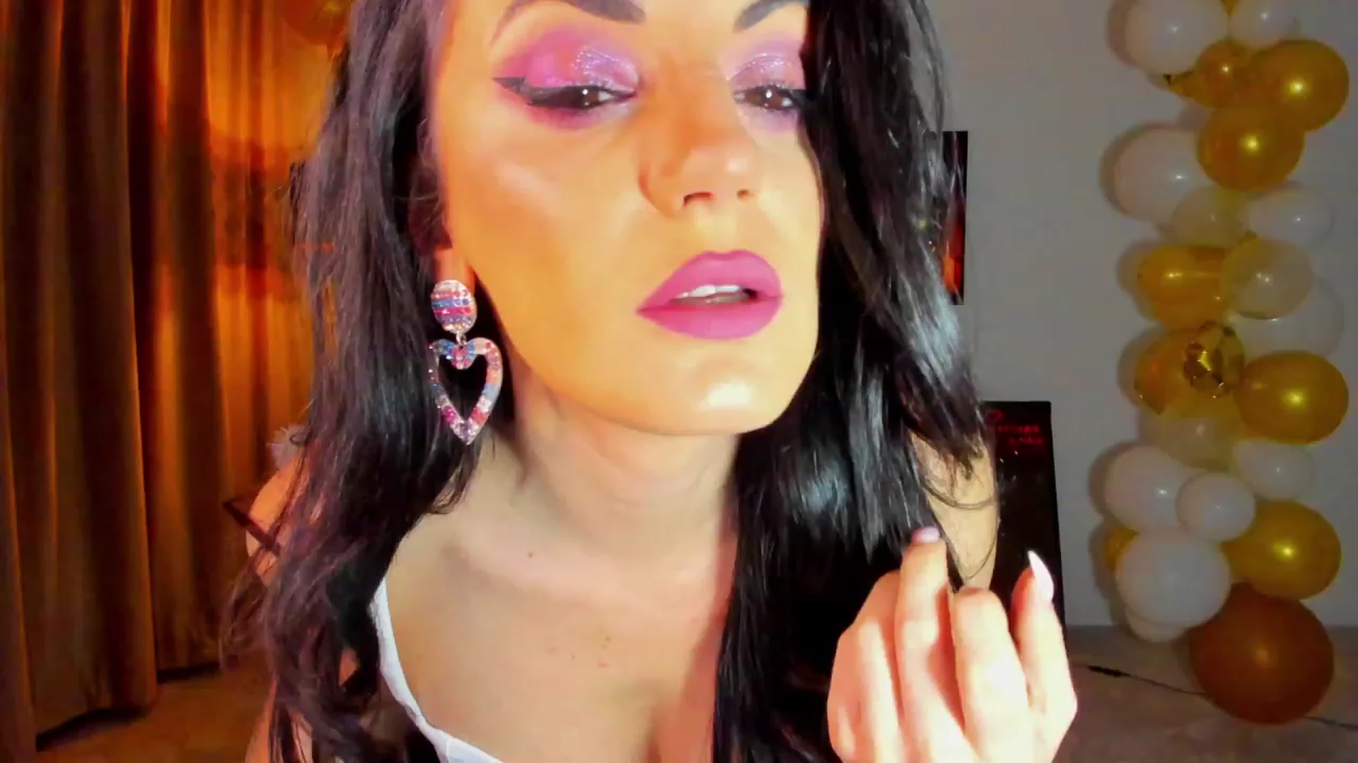 Gallery image thumbnail from BonerrrDonor's myfreecams stream on, 02/19/2023, 22:38 image 17 of 20