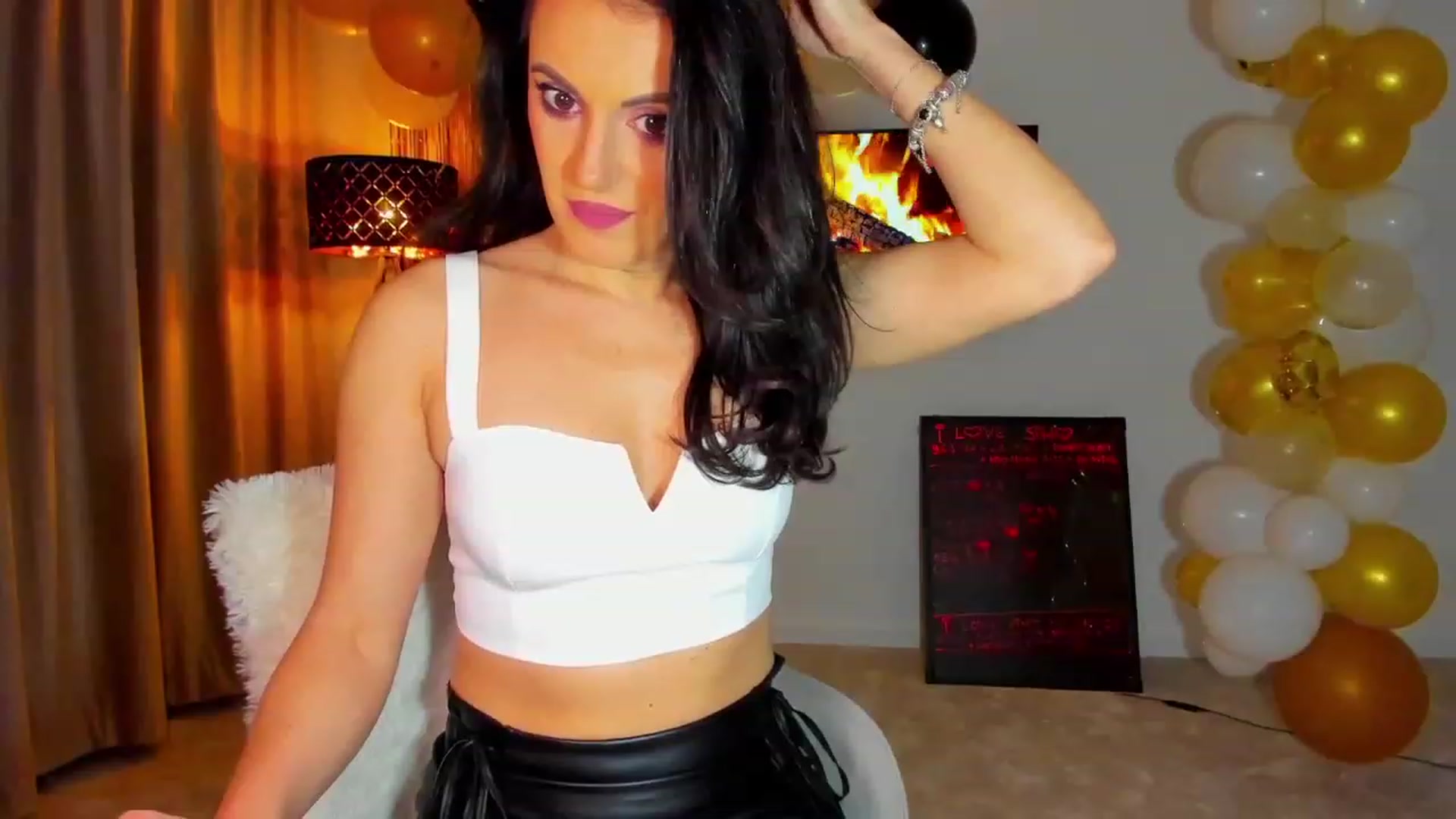 Gallery image thumbnail from BonerrrDonor's myfreecams stream on, 02/19/2023, 23:03 image 14 of 20