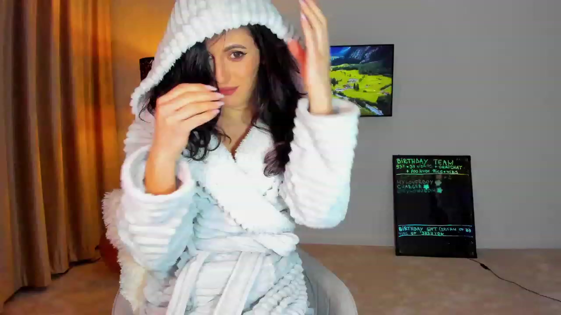 Gallery image thumbnail from BonerrrDonor's myfreecams stream on, 03/04/2023, 01:46 image 15 of 20