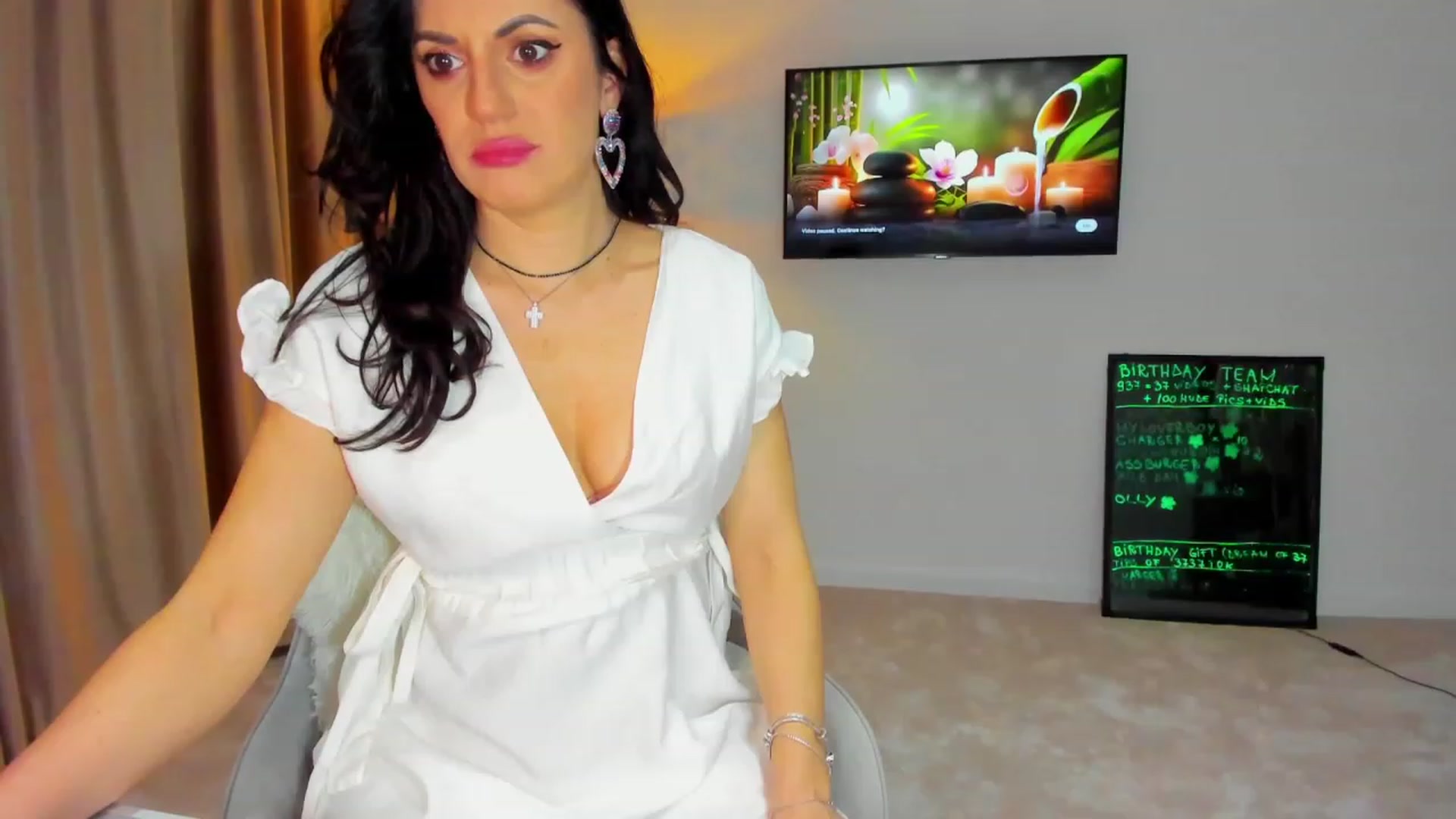 Gallery image thumbnail from BonerrrDonor's myfreecams stream on, 03/13/2023, 24:01 image 20 of 20